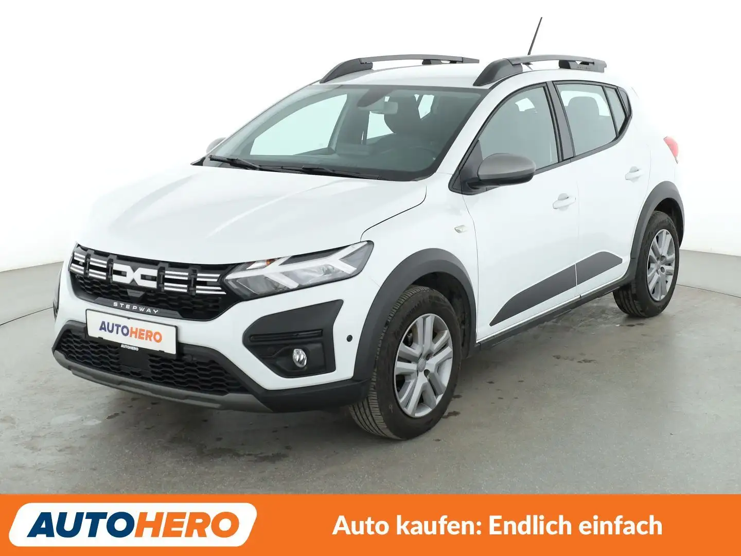 Dacia Sandero 1.0 TCe Stepway Expression Aut.*NAVI*LED*PDC* Weiß - 1