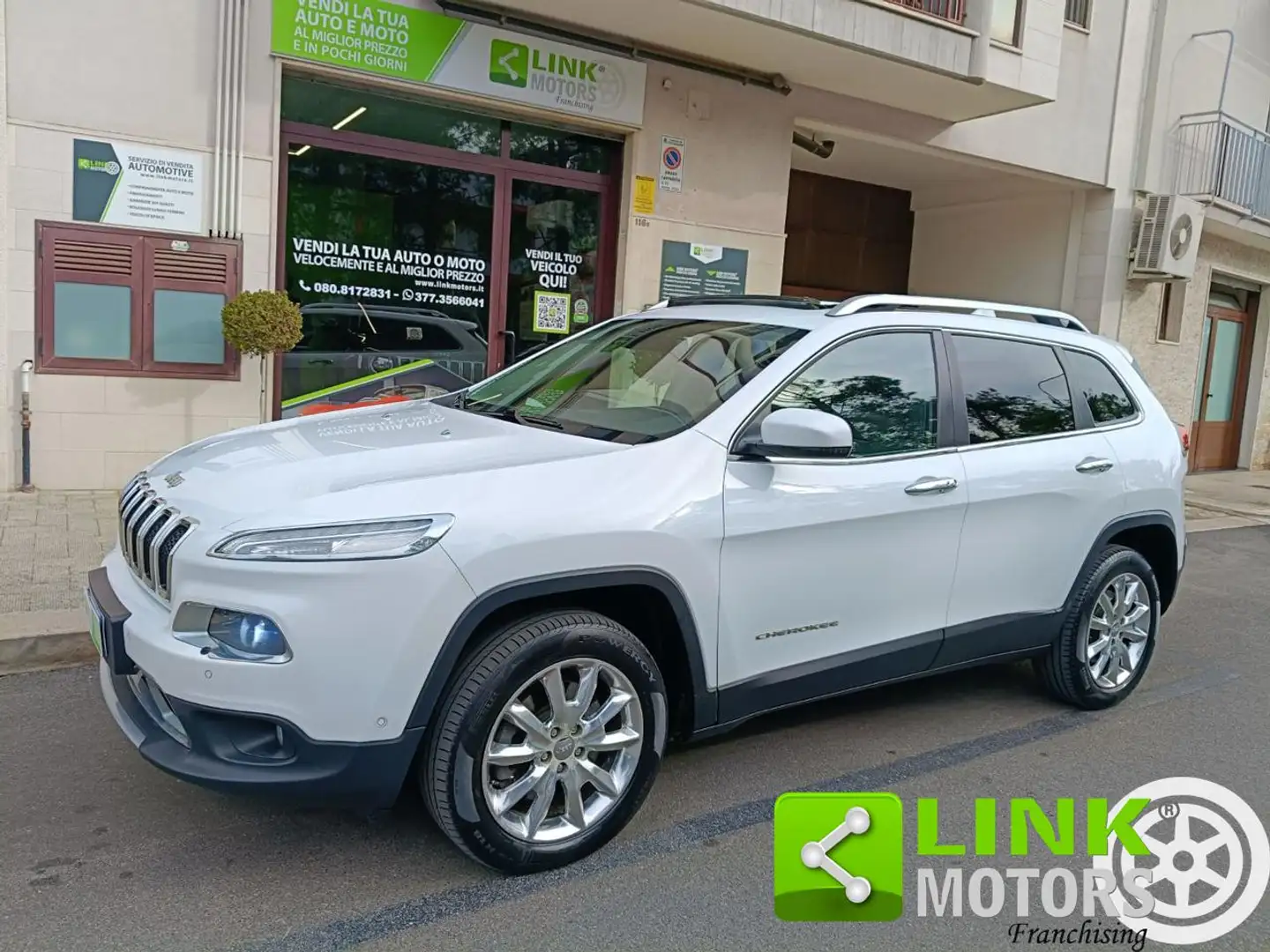 Jeep Cherokee 2.0 Mjt II 170CV 4WD Active Drive II Limited Blanc - 1