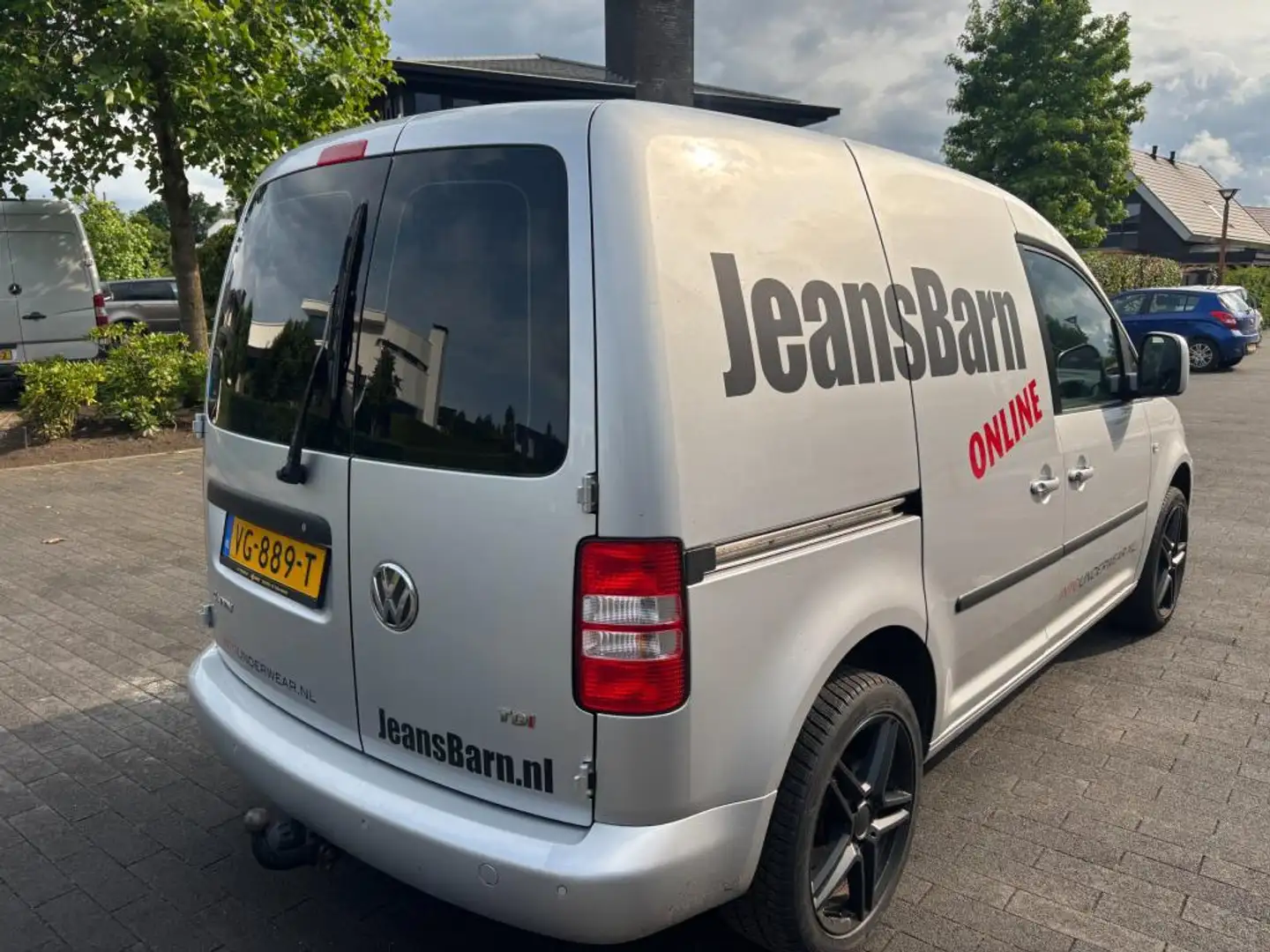 Volkswagen Caddy 1.6 TDI automaat 195 dkm a.p.k. 5-2026 navigatie Argent - 2