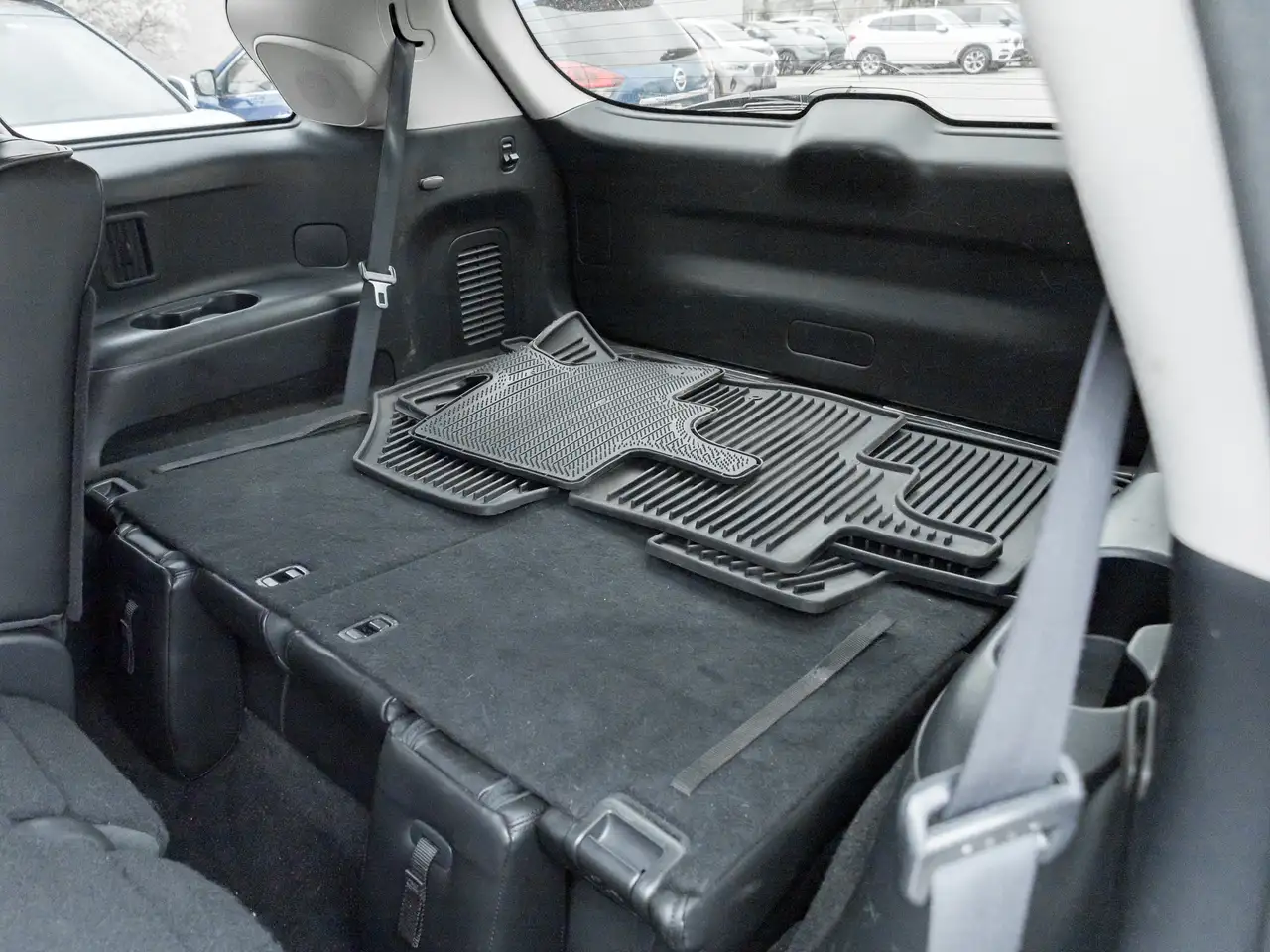 Infiniti QX60 снимка Infiniti QX60