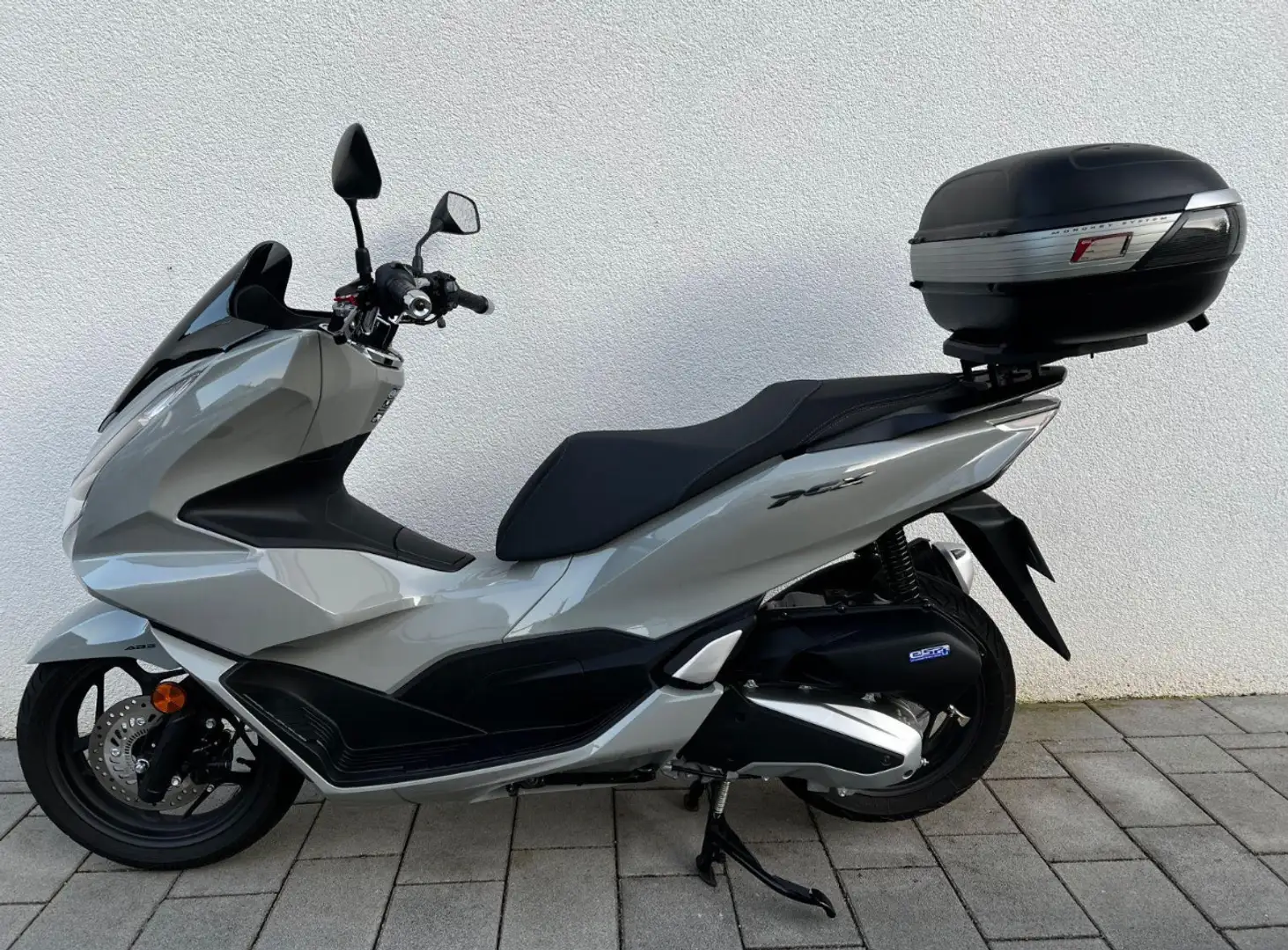 Honda PCX 125 - 1