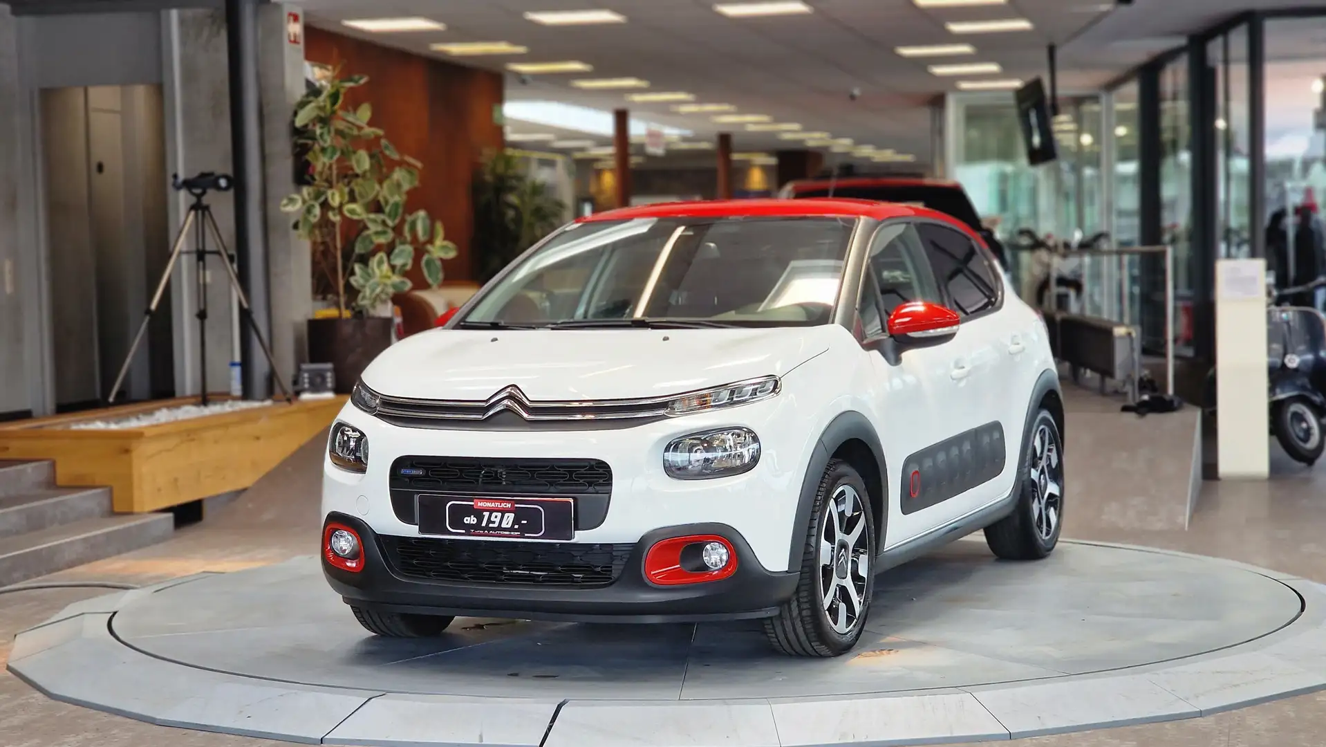 Citroen C3 PureTech 82 5-Gang Manuell *Kamera*Carplay* Weiß - 2