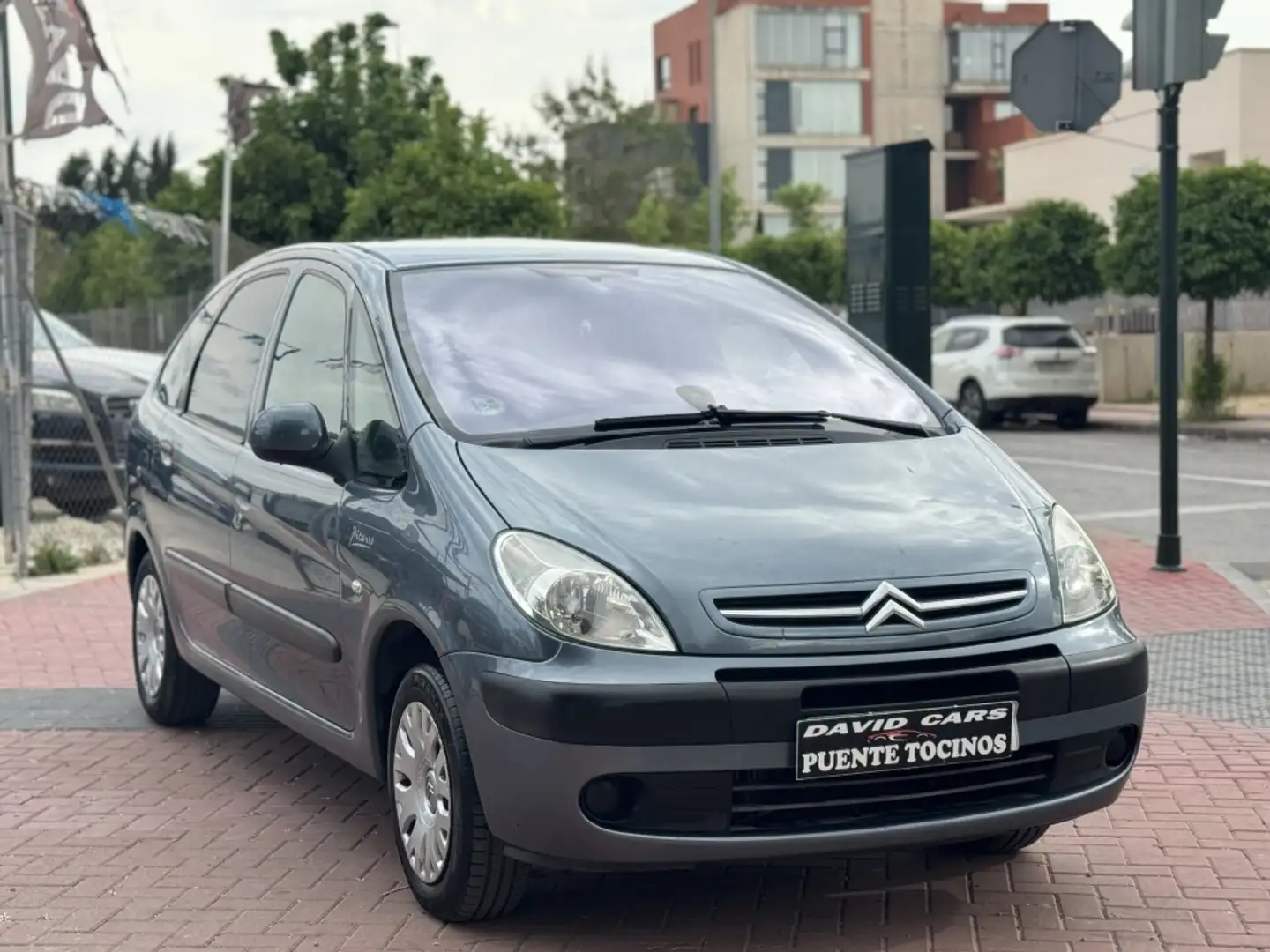Citroen Xsara Picasso 1.6HDi SX plava - 2