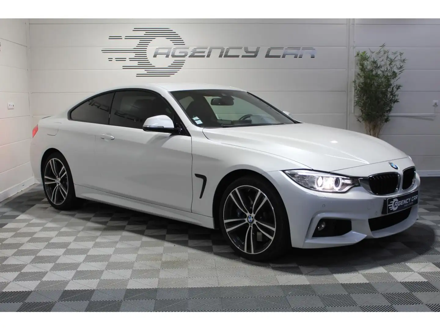 BMW 440 440i xDrive Coupé M Sport Ligne M Performance White - 2
