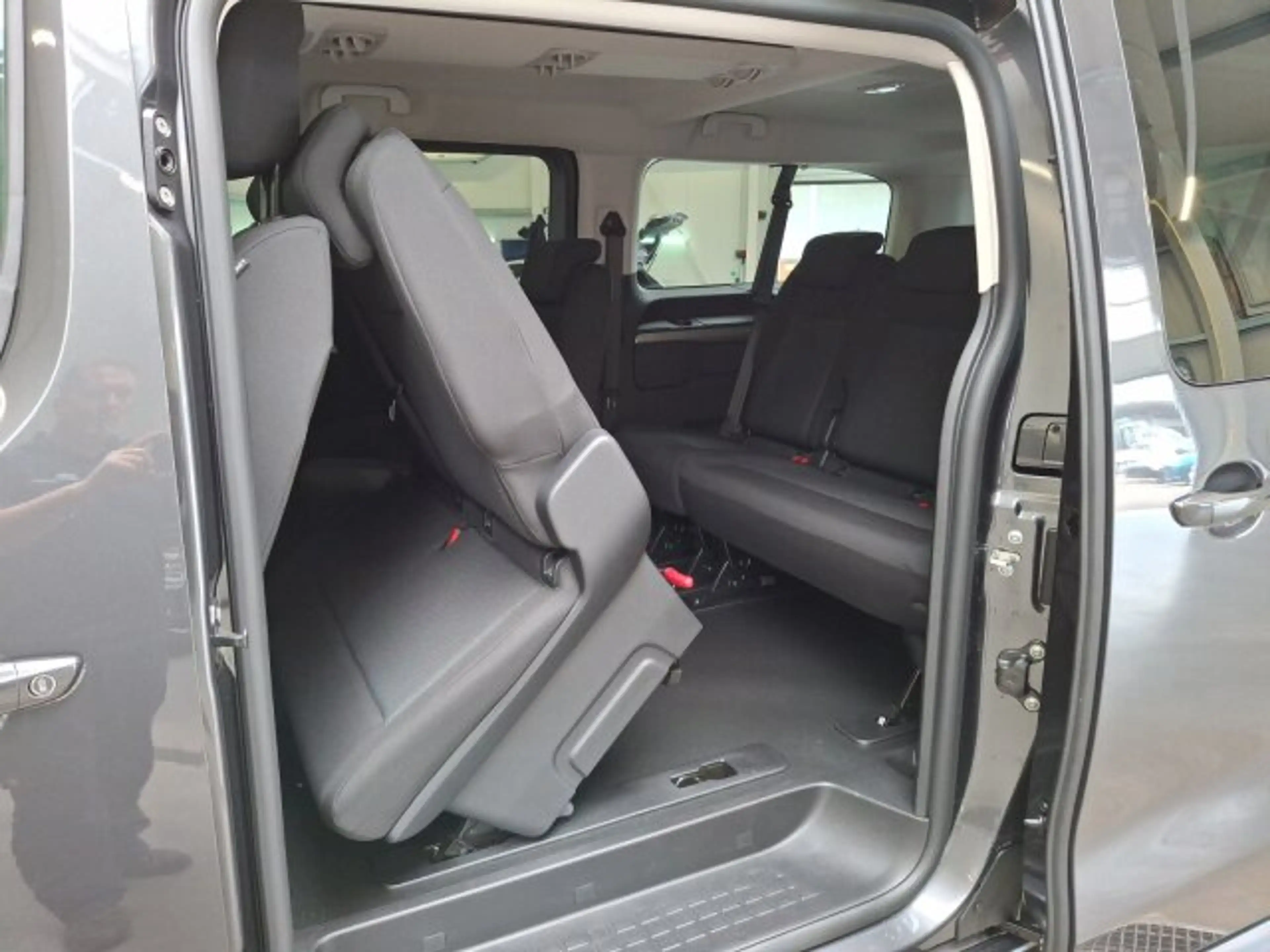 Citroen Spacetourer Spacetourer PLUS XL 180 +180°Kamera+ACC+SHZ+LHZ+ — photo 15