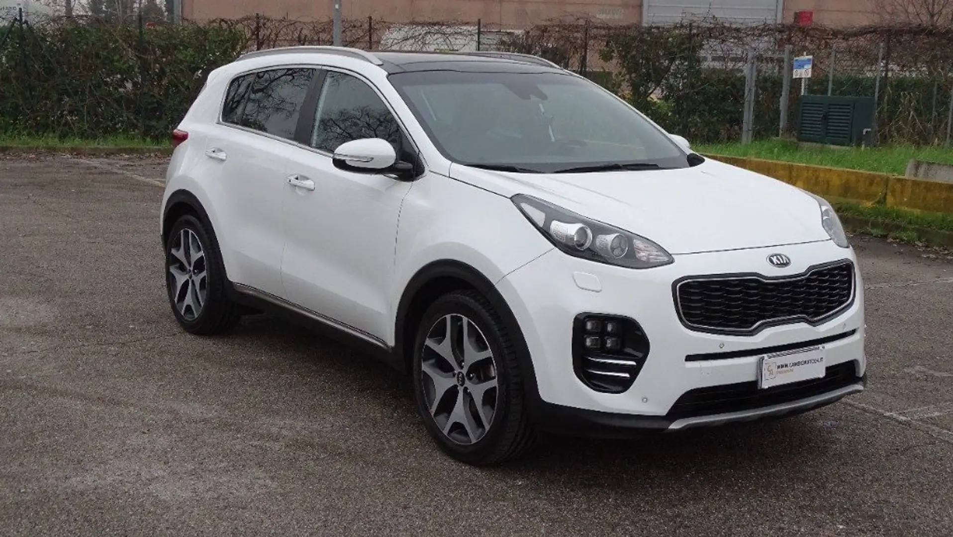 Kia Sportage 1.7 CRDI 141 CV DCT7 2WD GT Line, Tetto, pelle.. Blanc - 2