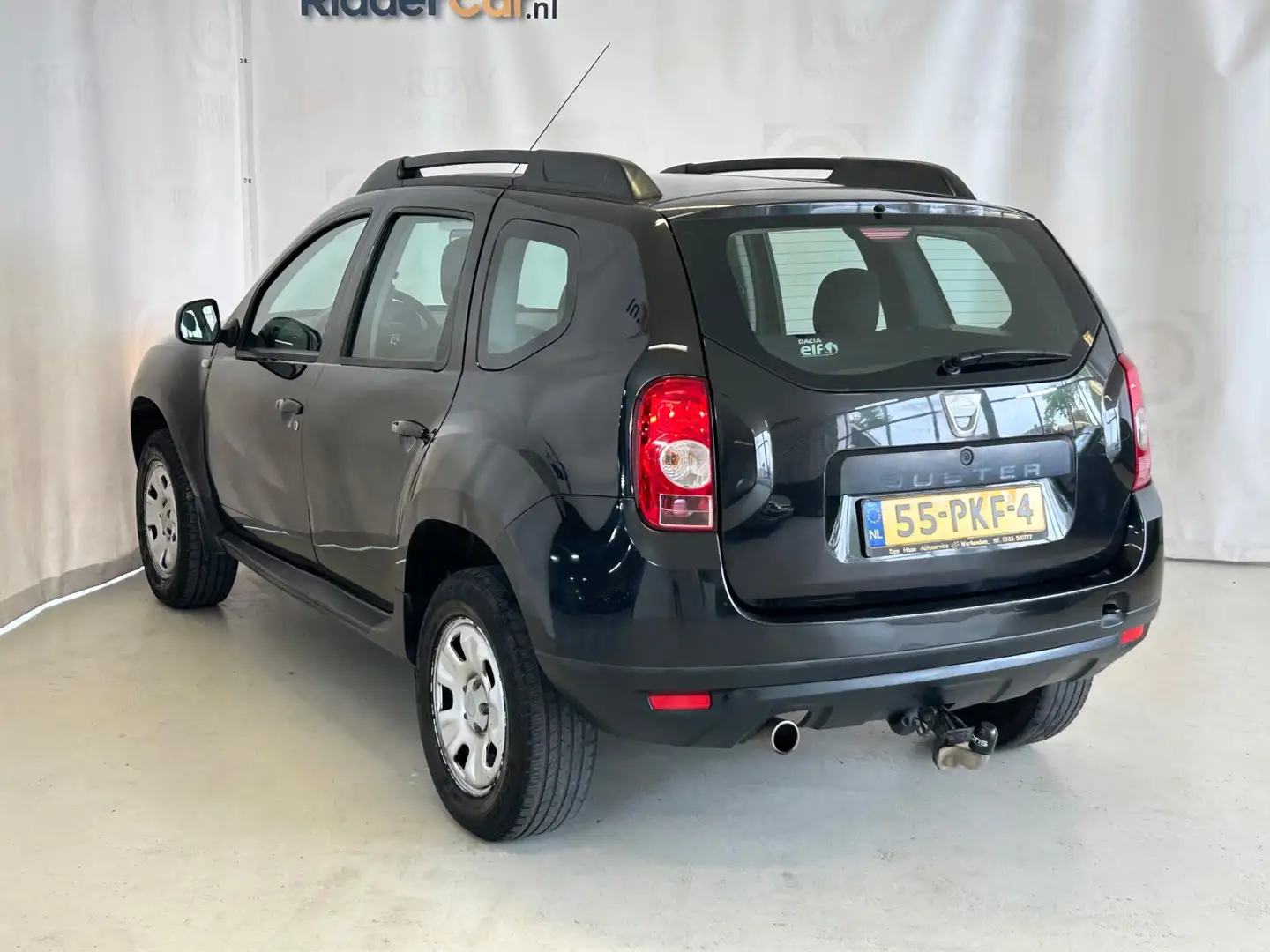 Dacia Duster 1.6 Lauréate 2wd|2E EIG|NAP|TREKHAAK|AIRCO|RADIO| Noir - 2
