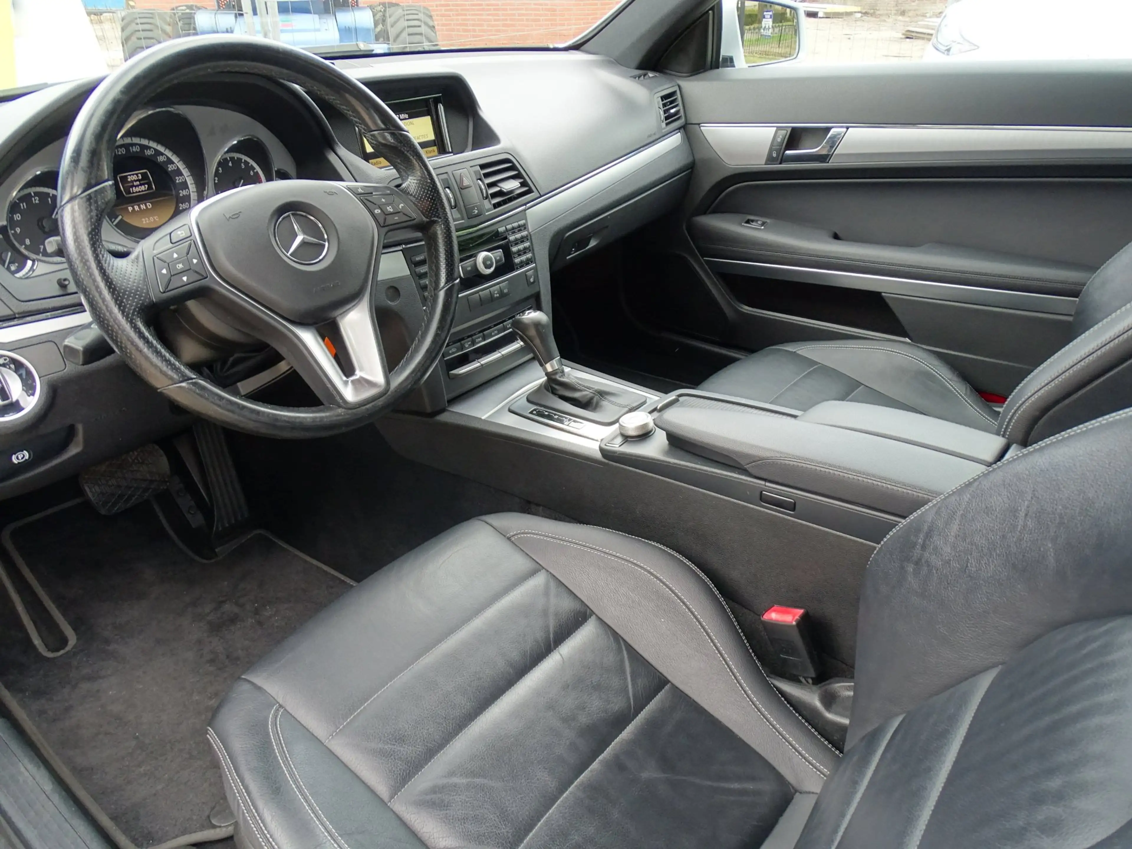 Mercedes-Benz E 250 Coupé CGI Avantgarde|Trekhaak|Stoelverw.|Navi|Lede — photo 8