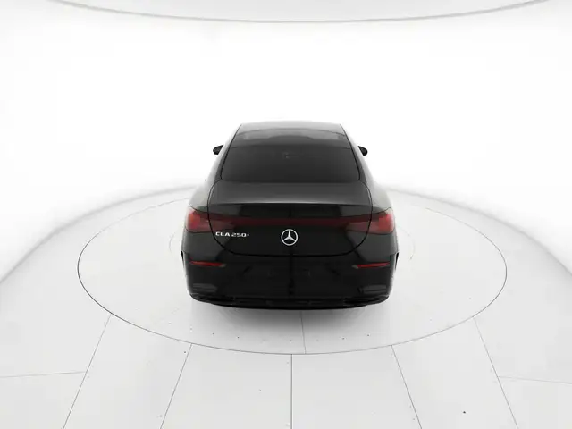 Mercedes-Benz Cla view 11