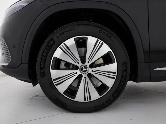 Mercedes-Benz Cla view 28
