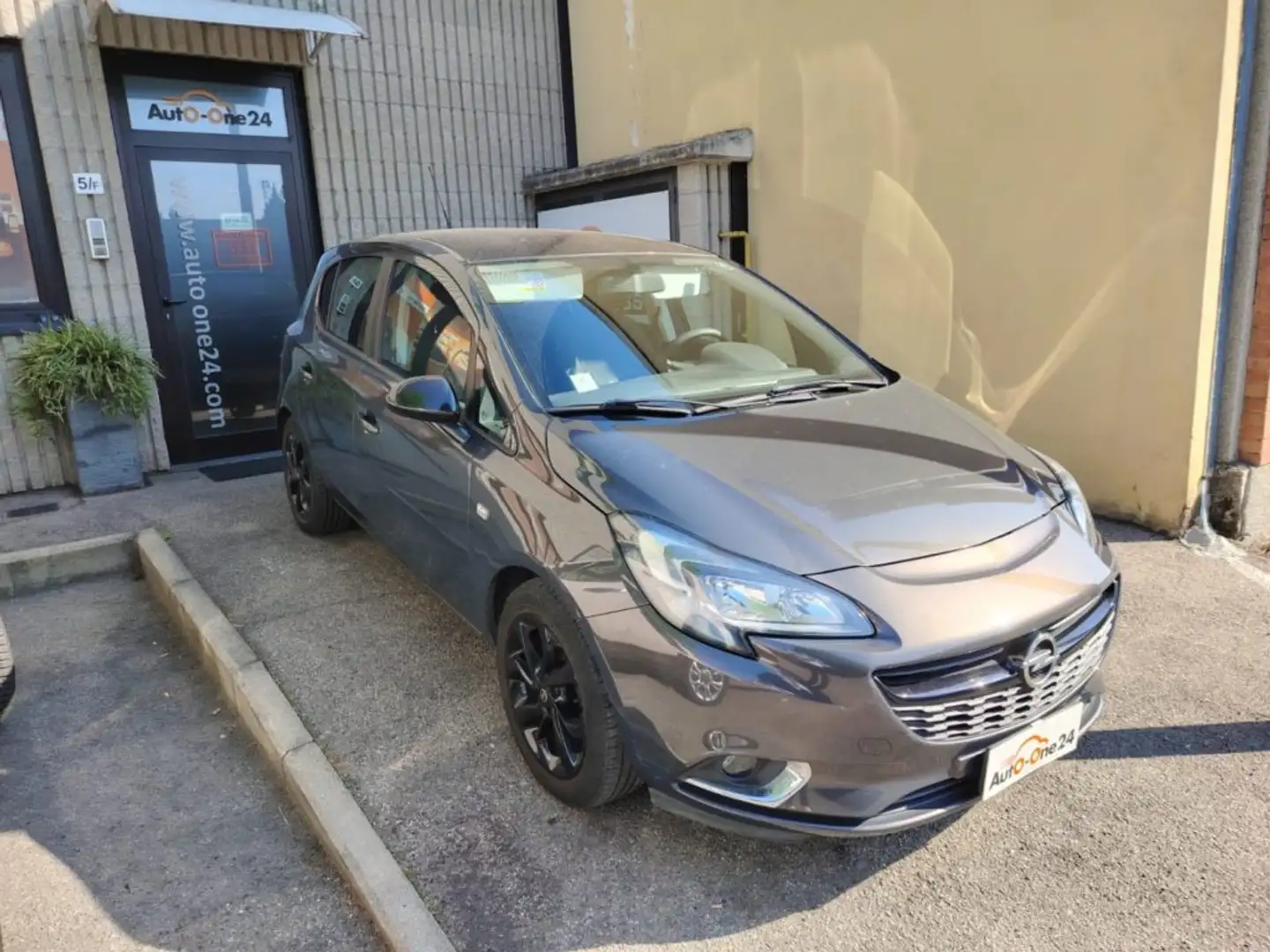 Opel Corsa 1.4 90CV GPL Tech 5 porte b-Color NEOPATENTATI Grigio - 1