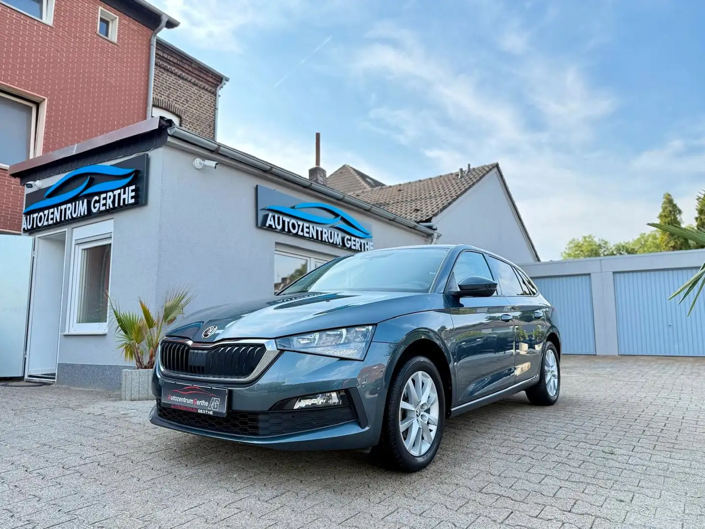 Skoda Scala Cool Plus*Automatik*1.Hand*LED*CarPlay*DAB Gris - 1