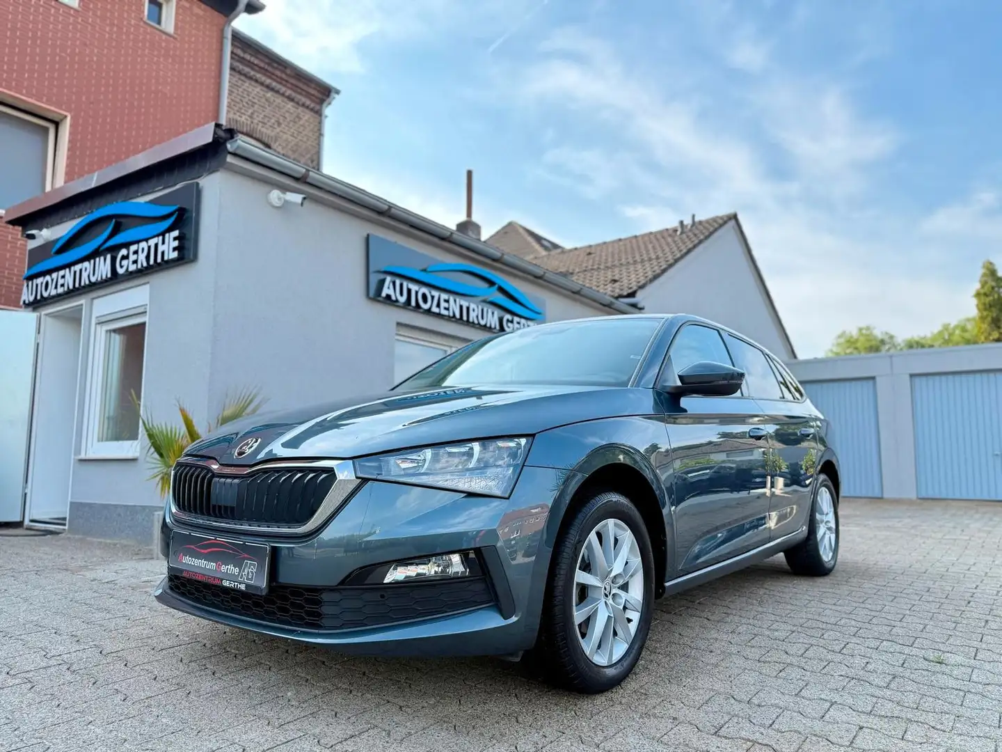 Skoda Scala Cool Plus*Automatik*1.Hand*LED*CarPlay*DAB Gris - 2