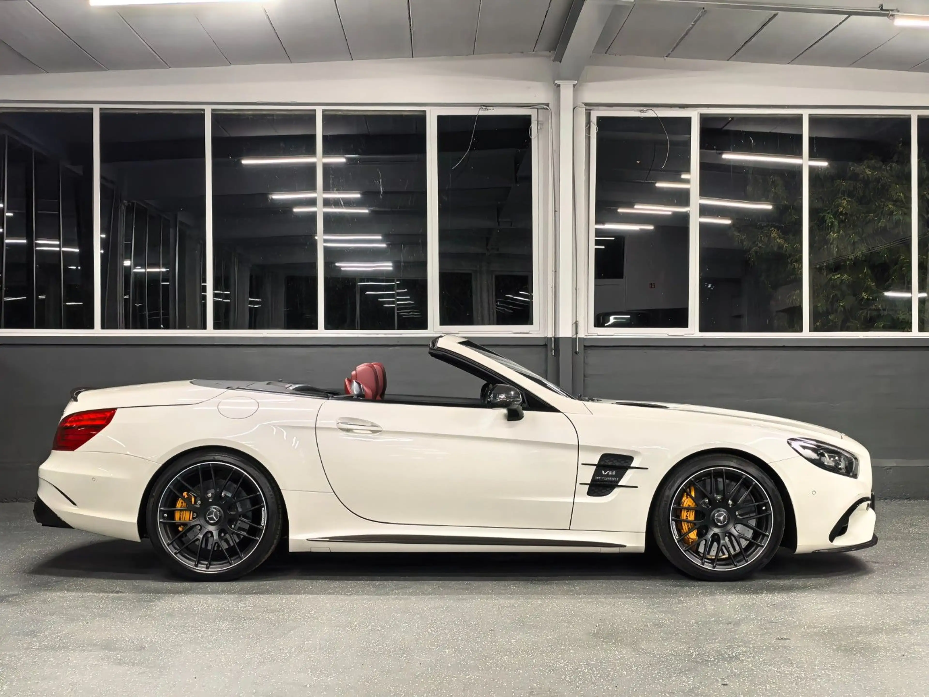 Mercedes-Benz SL 63 AMG 1. HAND | AMG CARBON EXT. | KERAMIK — photo 7
