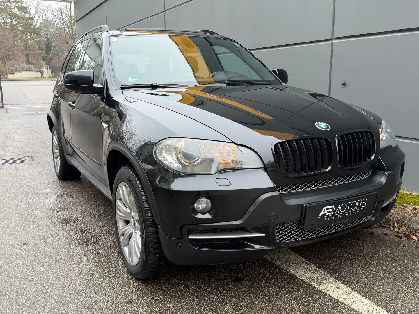 BMW X5 30d Xdrive*NAVI*PANO*LEDER*SITZHZG*AHK*MFL*KREDIT Schwarz - 2