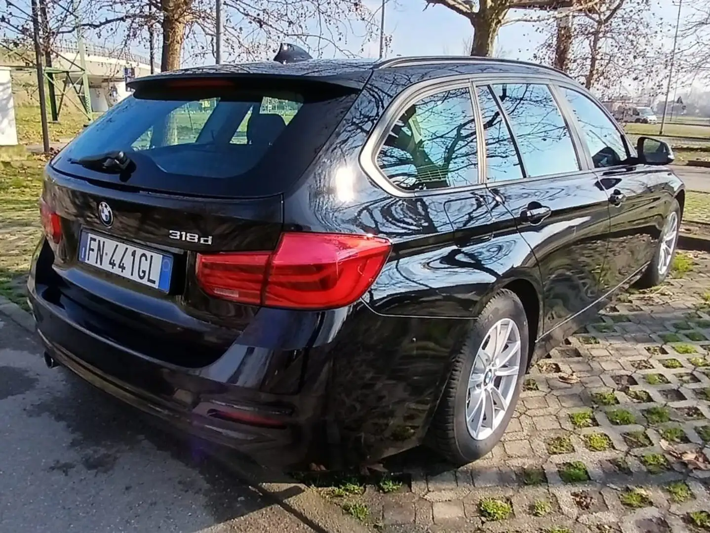 BMW 318 Serie 3 F31 Touring 318d Business Advantage auto Nero - 1