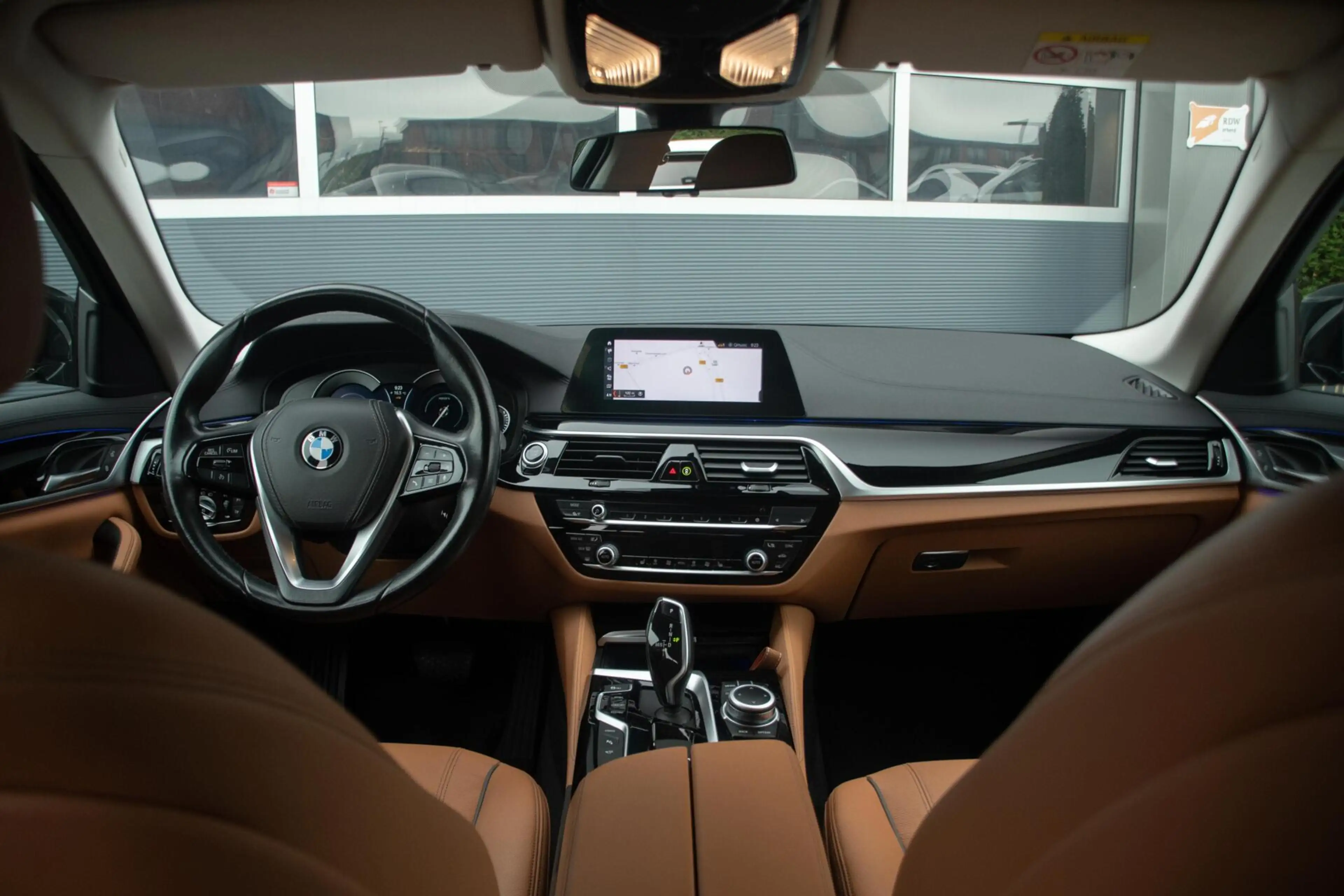 BMW 530 5-serie 530e iPerformance eDrive Luxury line | Cam — photo 8