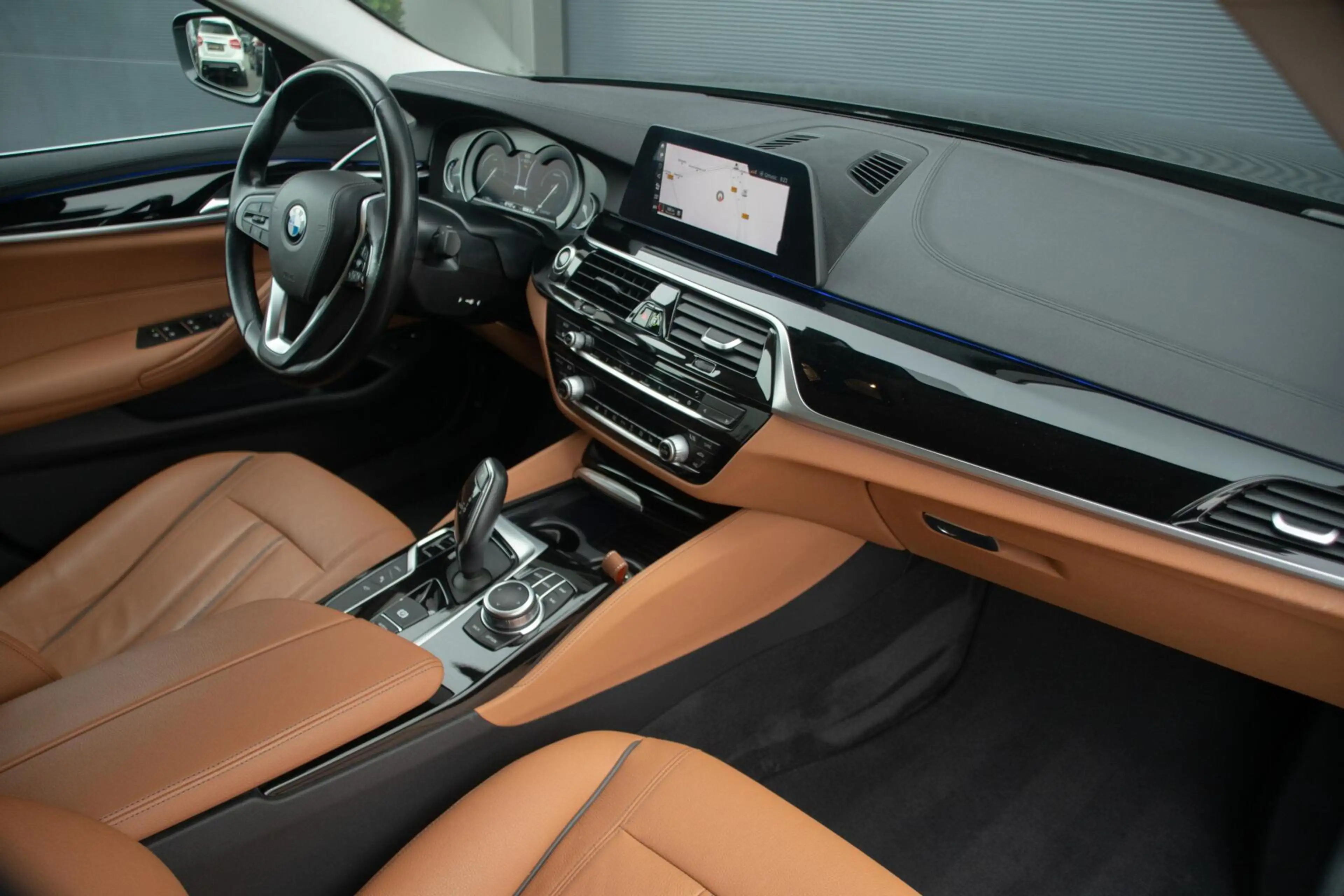 BMW 530 5-serie 530e iPerformance eDrive Luxury line | Cam — photo 13