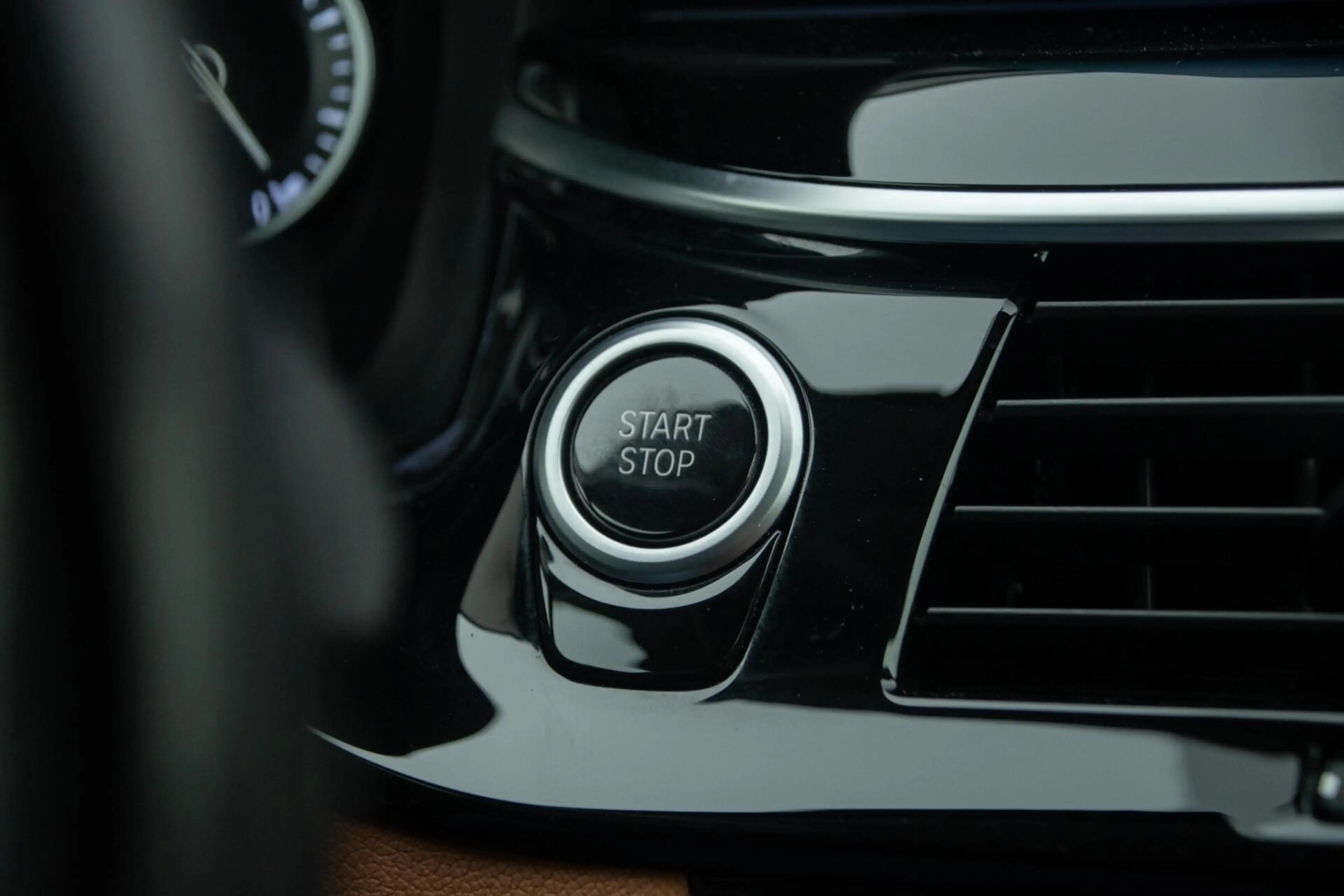 BMW 530 5-serie 530e iPerformance eDrive Luxury line | Cam — photo 14