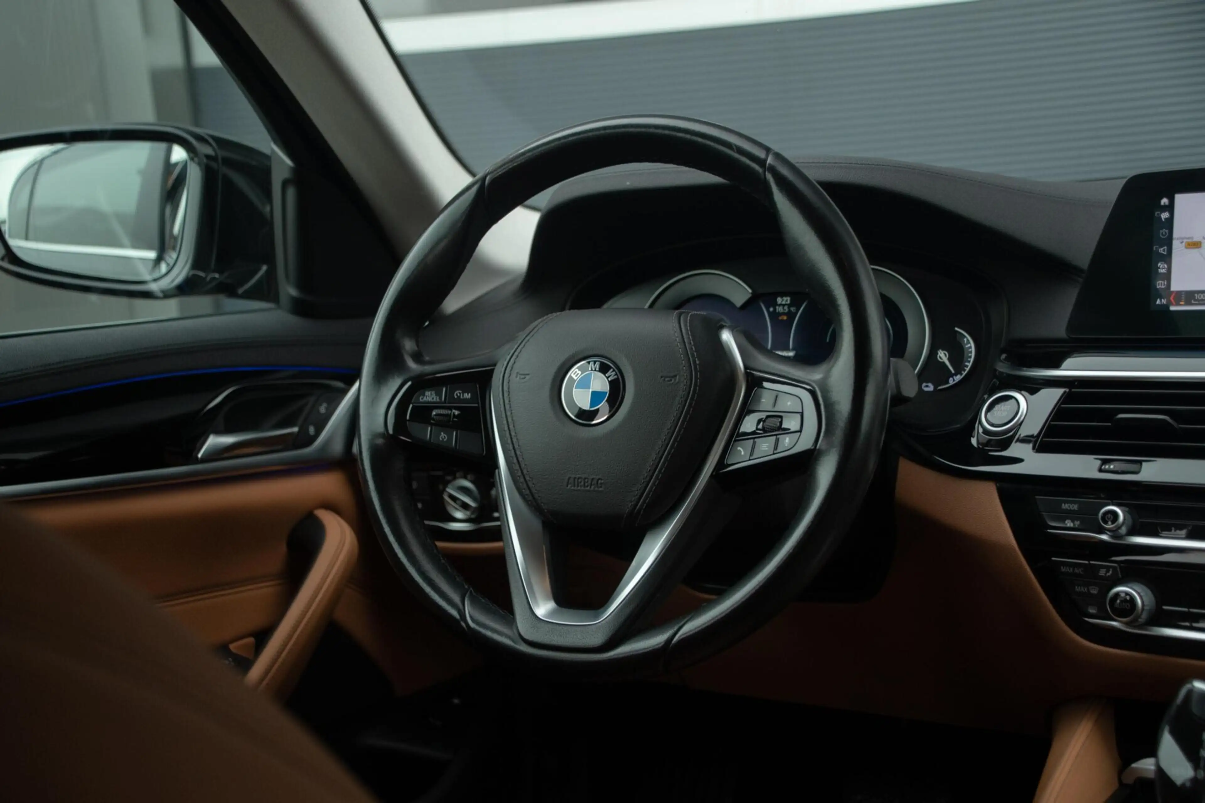BMW 530 5-serie 530e iPerformance eDrive Luxury line | Cam — photo 9