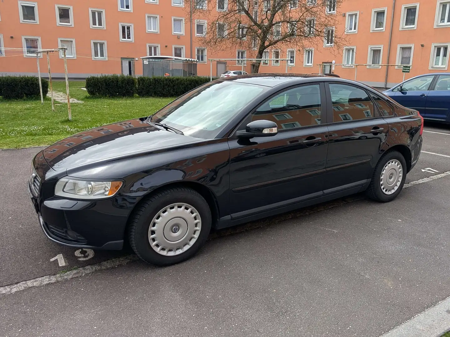 Volvo S40 S40 1,6 + Sommerreifen auf Alu Černá - 1