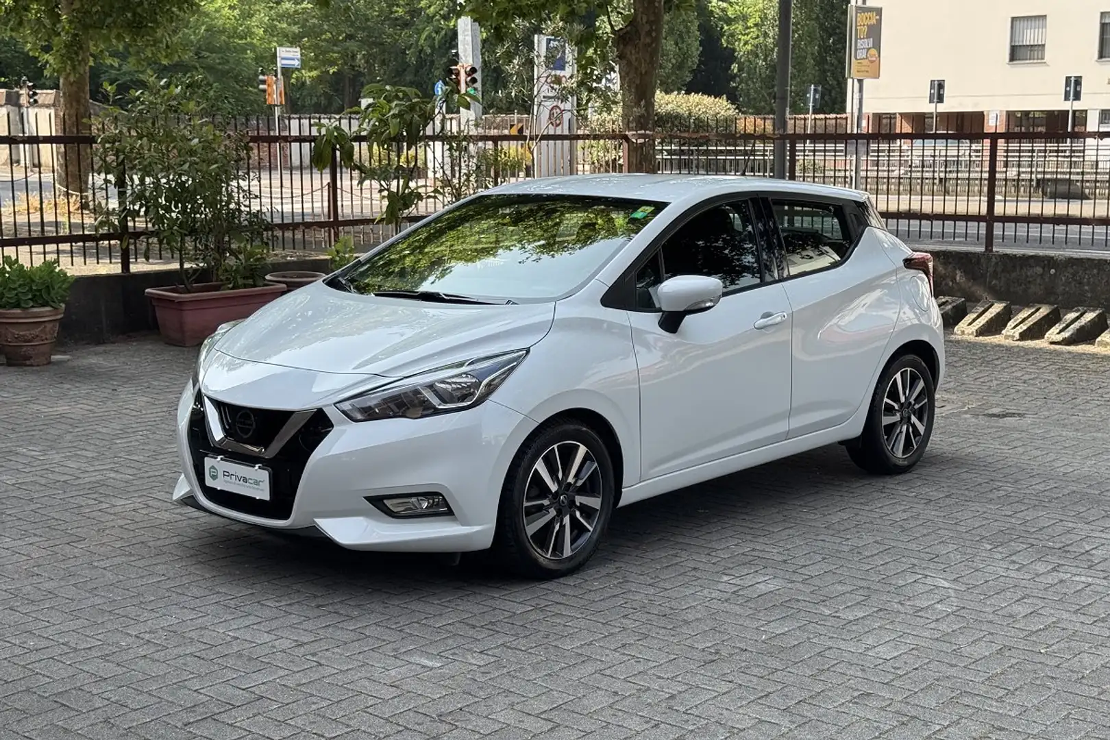 Nissan Micra Micra 0.9 IG-T 12V 5 porte N-Connecta Bianco - 1