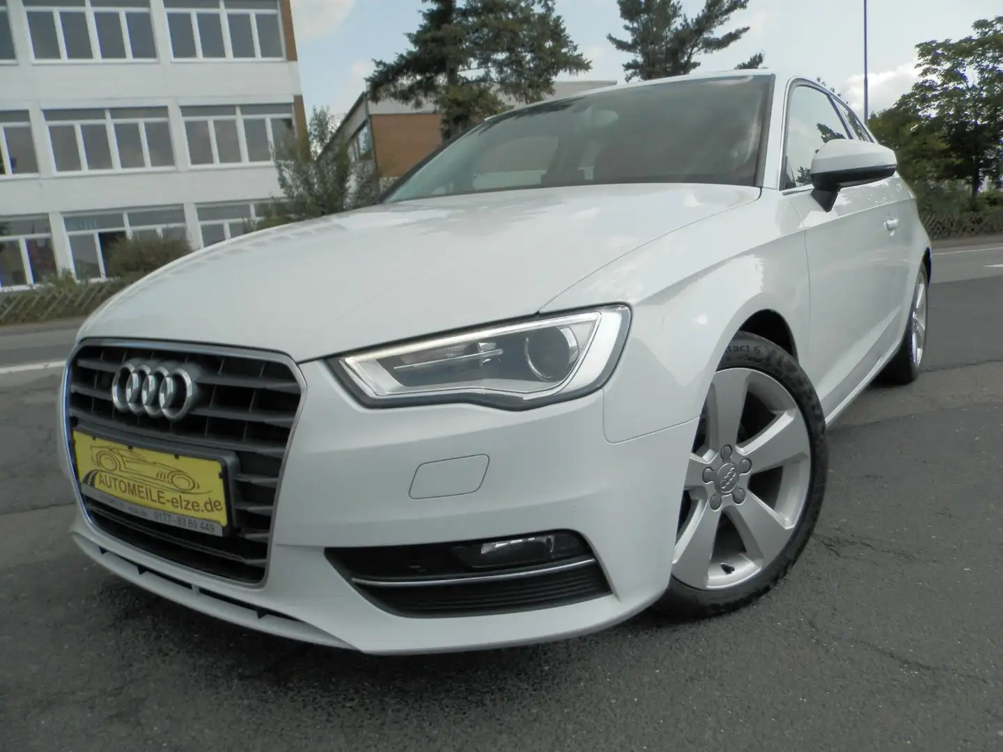 Audi A3 S line Sportpaket*Klima*Sitzhzg.*Eph*Xenon* Bianco - 1
