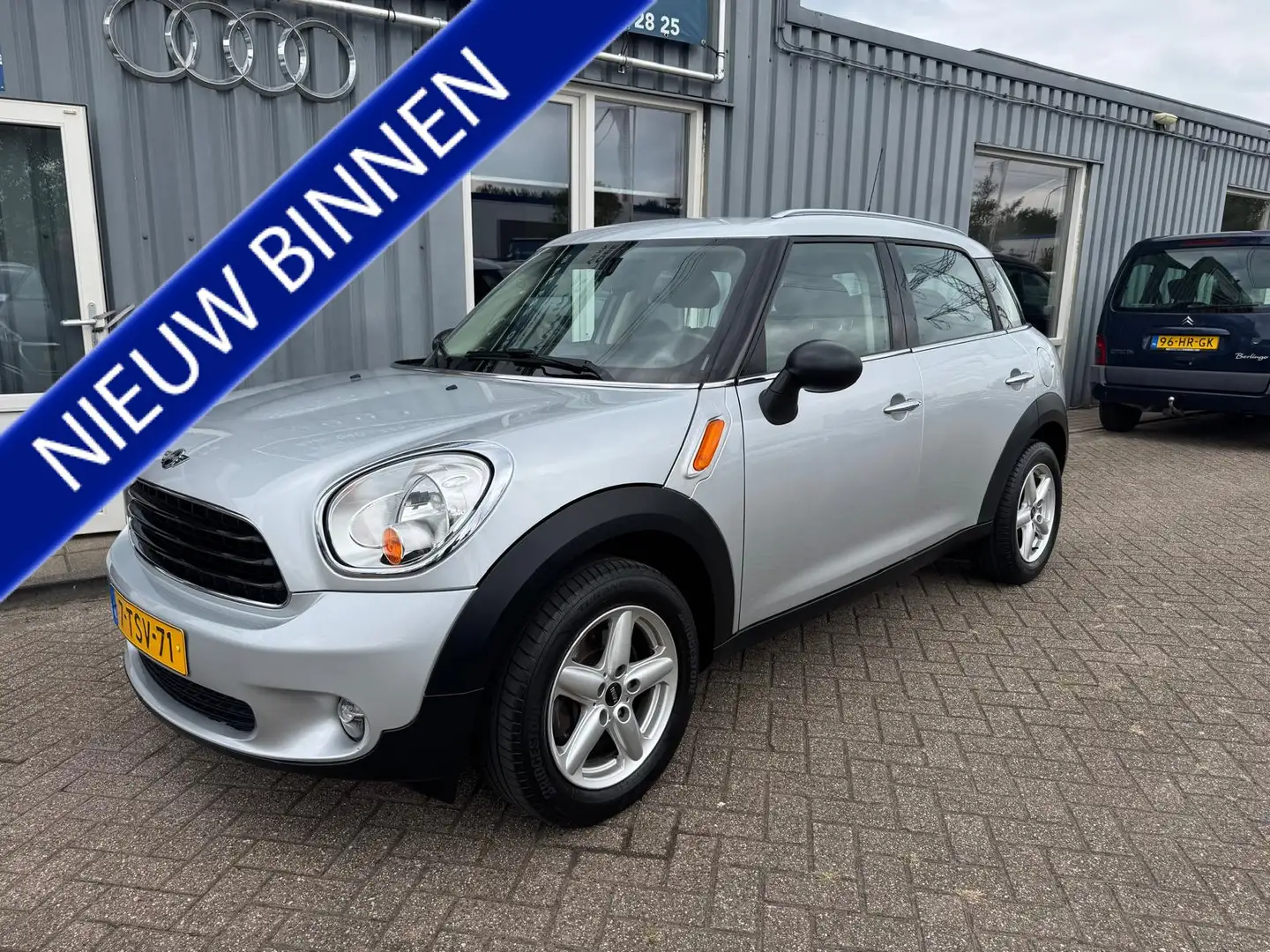 MINI One Countryman Mini 1.6 Business Line Grijs - 1