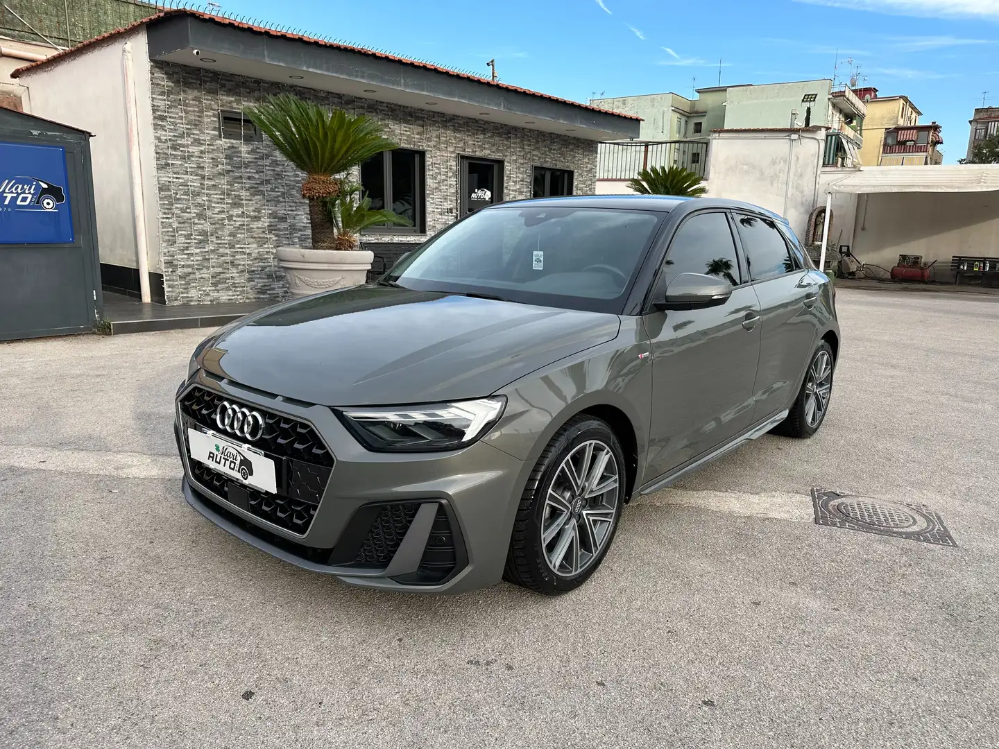 Audi A1 A1 Sportback 25 1.0 tfsi S Line Edition Grigio - 2