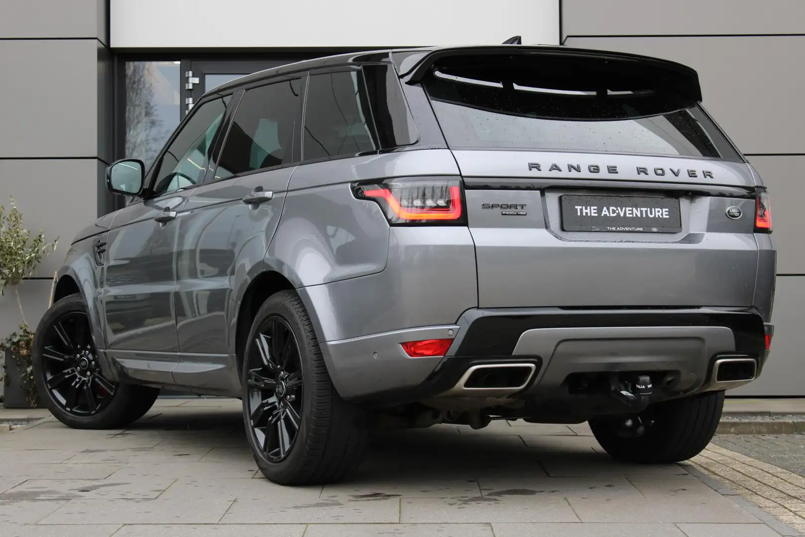 Land Rover Range Rover Sport P400e Limited Edition Gris - 2