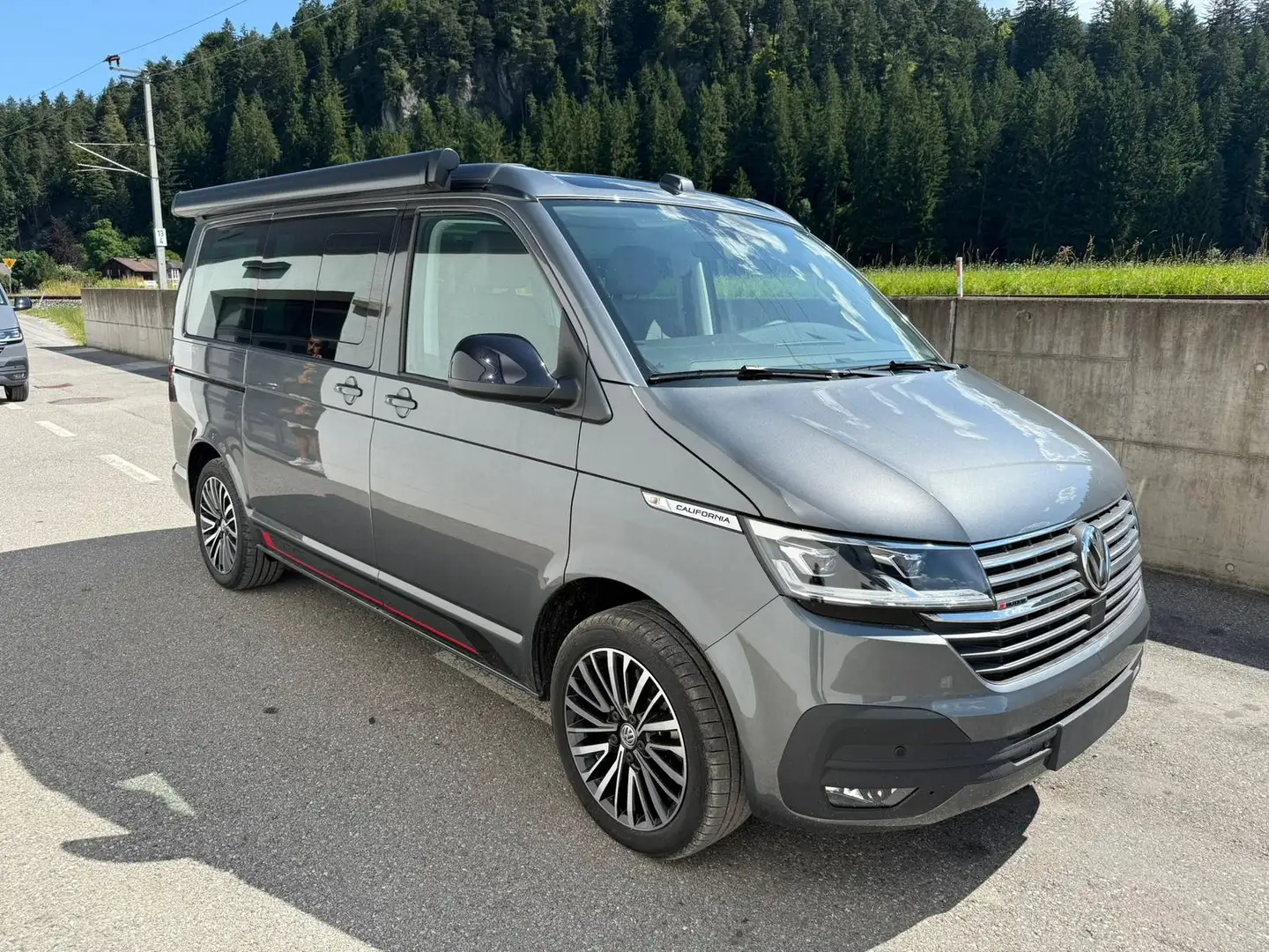 Volkswagen T6.1 California 2.0 TDI Ocean Edition DSG 4Motion Grigio - 1