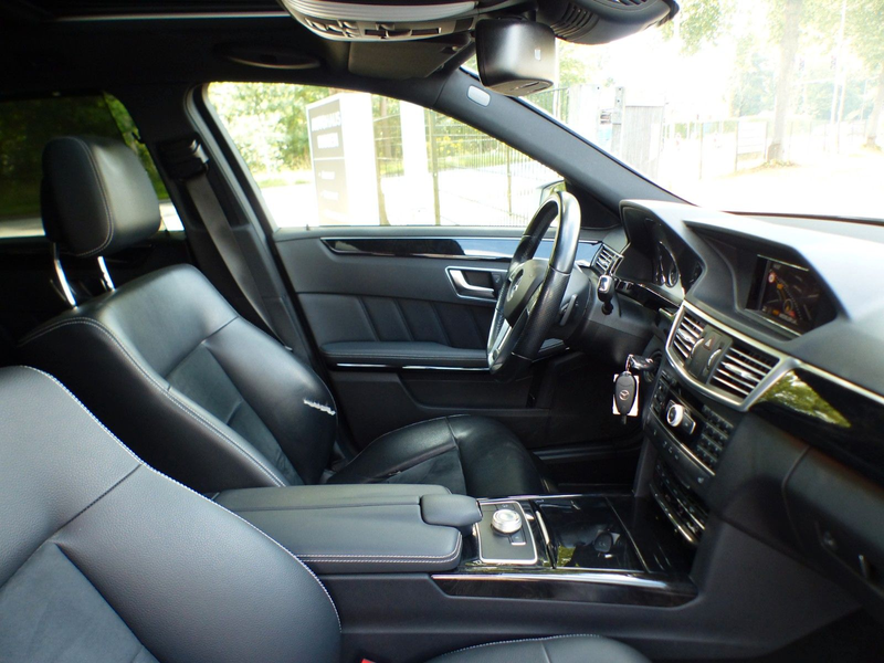 Mercedes-Benz E 250 E250 T CGI AMG-Line SDach Alcantara Xen Distron — photo 12