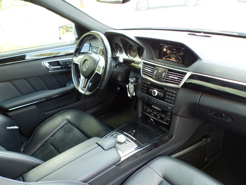 Mercedes-Benz E 250 E250 T CGI AMG-Line SDach Alcantara Xen Distron — photo 10