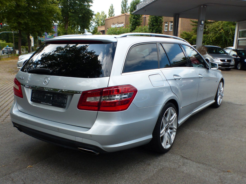 Mercedes-Benz E 250 E250 T CGI AMG-Line SDach Alcantara Xen Distron — photo 5