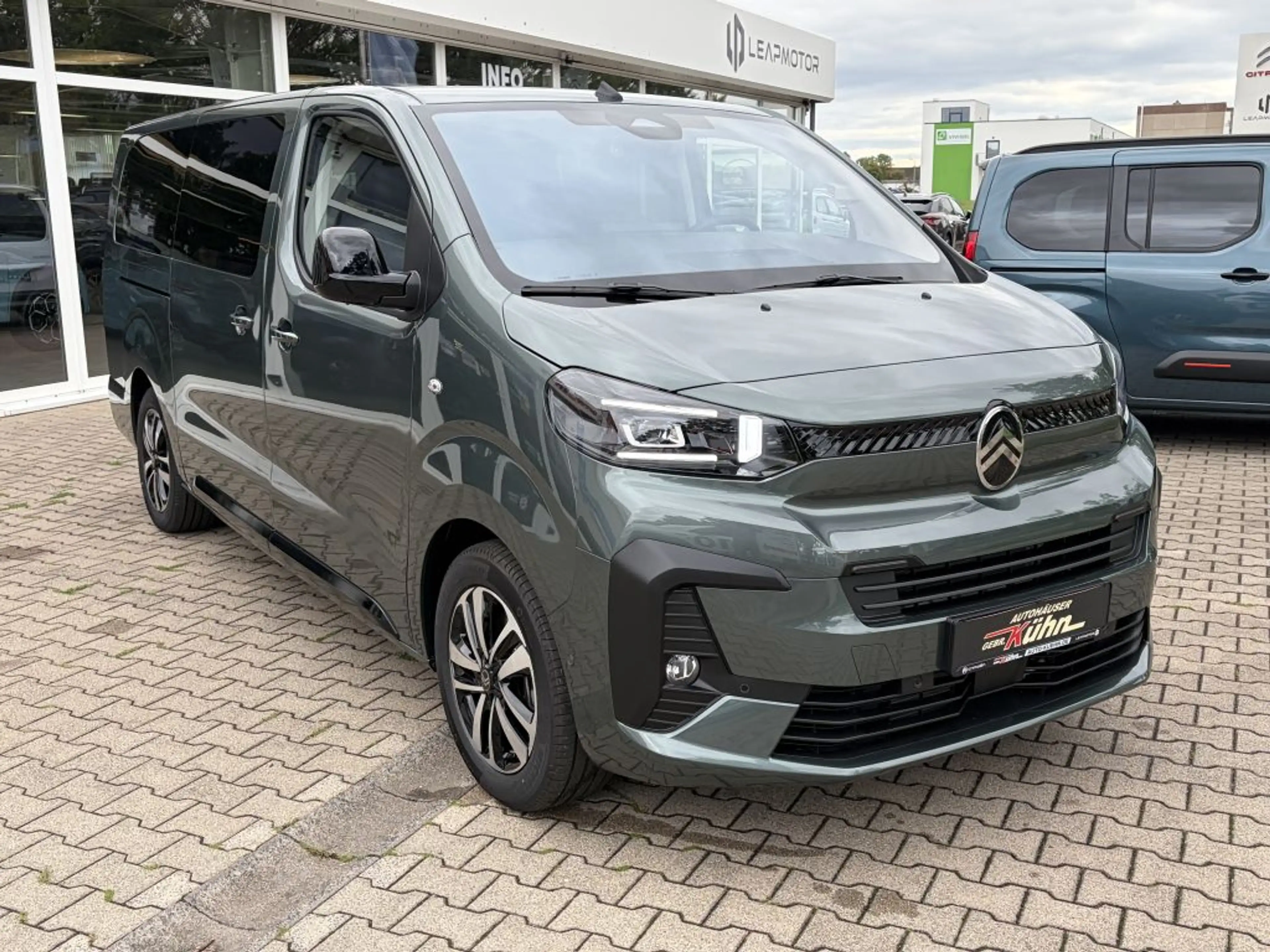 Citroen Spacetourer SpaceTourer XL Diesel 180 AT PLUS + ACC, NAV, 8S — photo 3