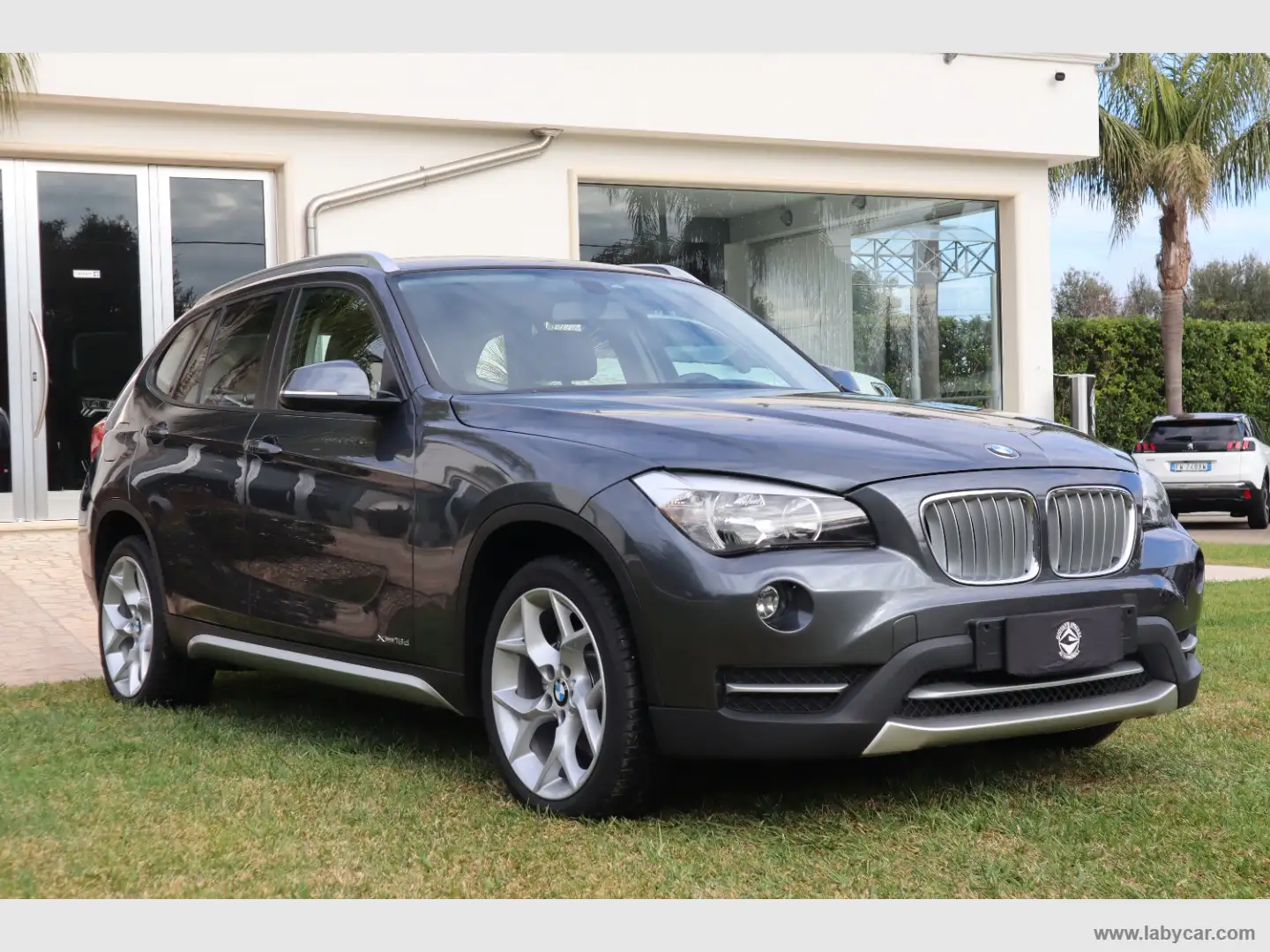 BMW X1 xDrive18d X Line Gris - 1