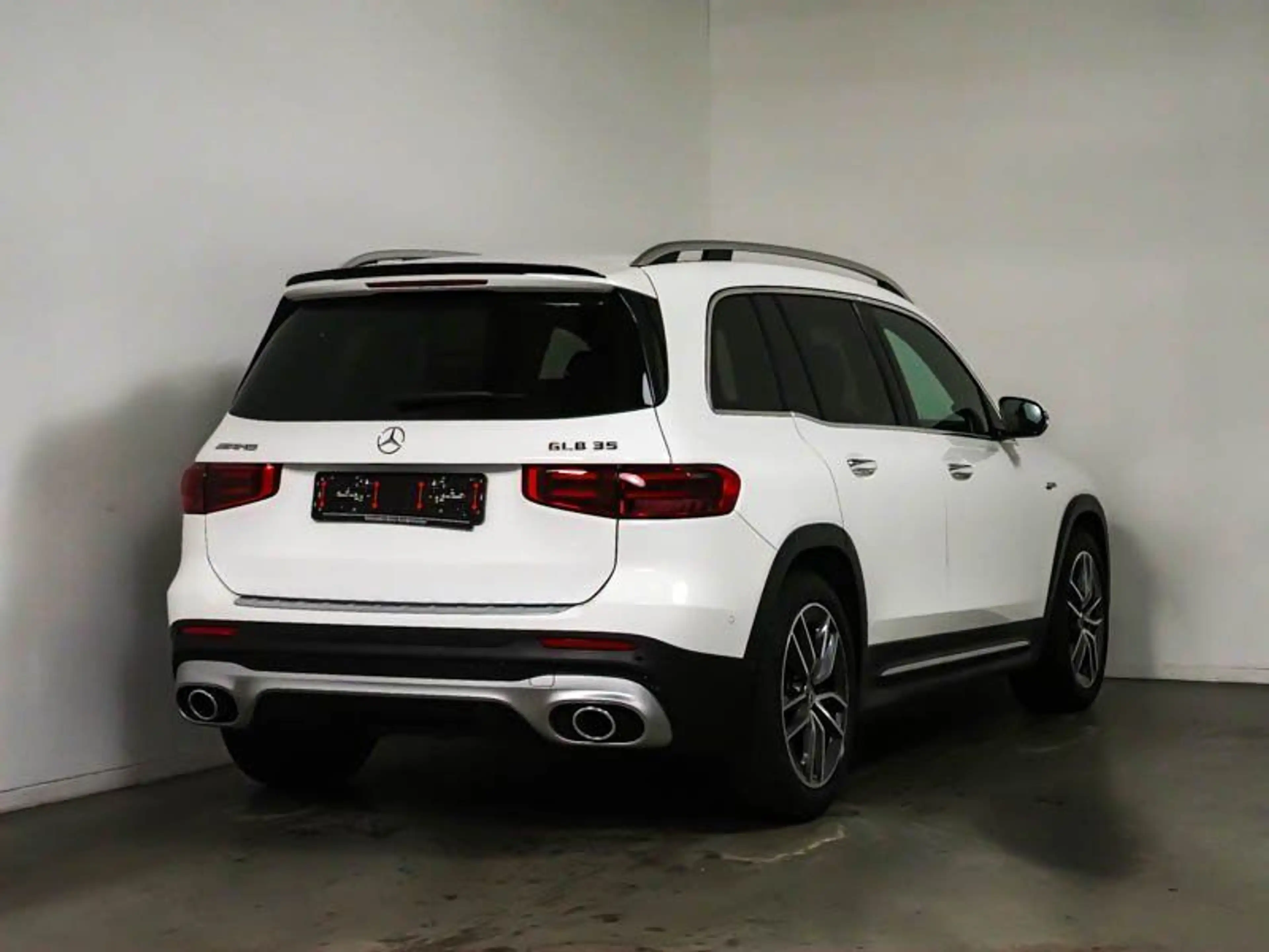 Mercedes-Benz GLB 35 AMG Mercedes-AMG GLB 35 4M ADVANCED+ AHK MBEAM KEYLG — photo 3