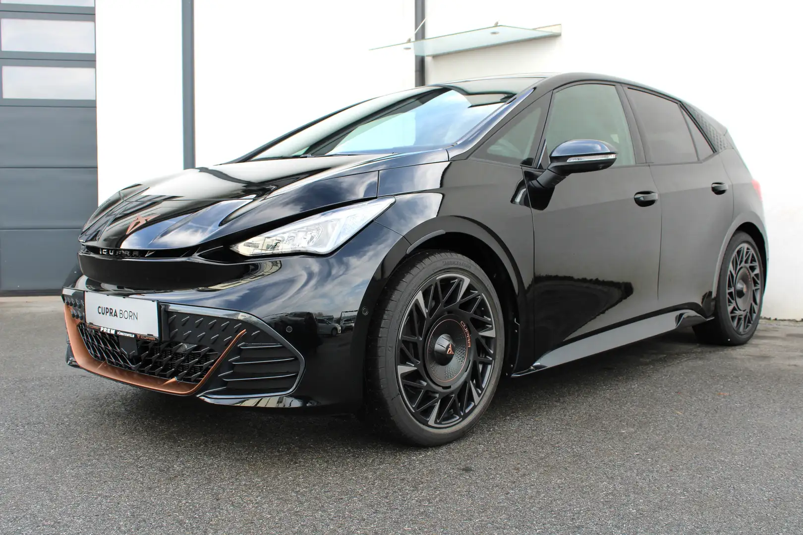 CUPRA Born VZ 79/84 240kW/326PS Černá - 2