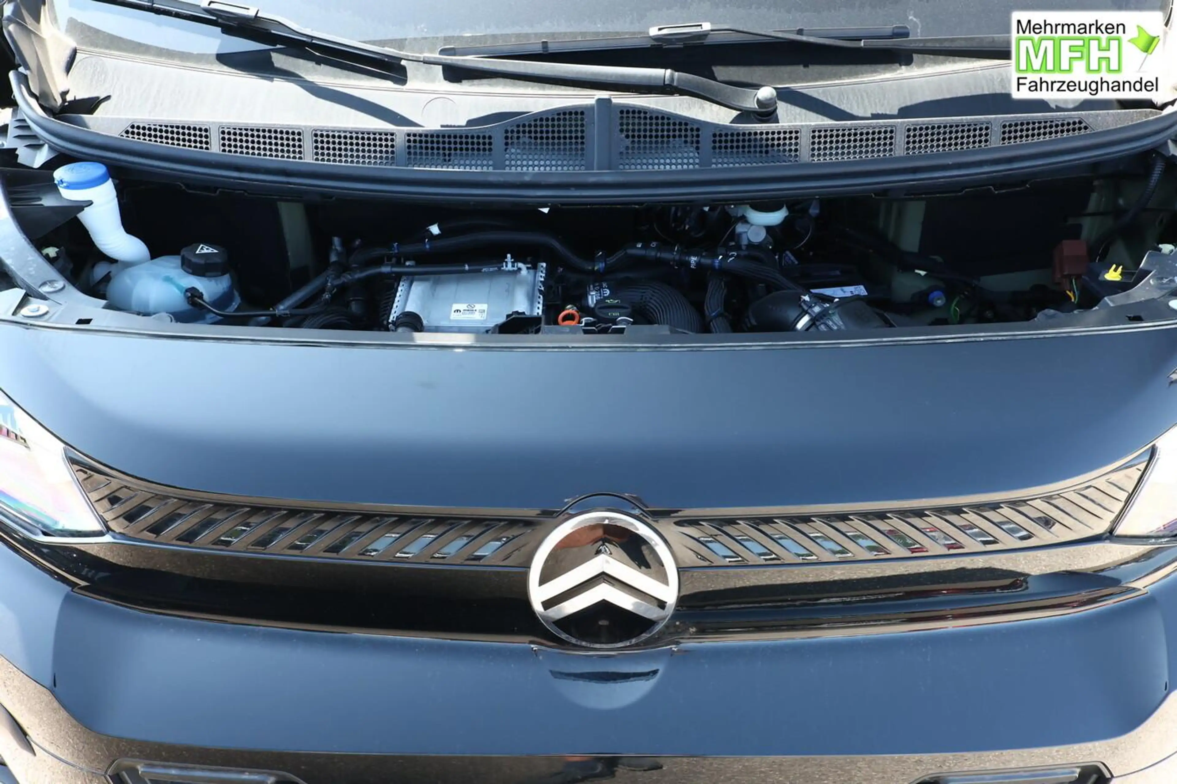 Citroen Spacetourer MAX XL Pano Nav Kam SHZ AHK Leder 130 kW (177 P... — photo 11
