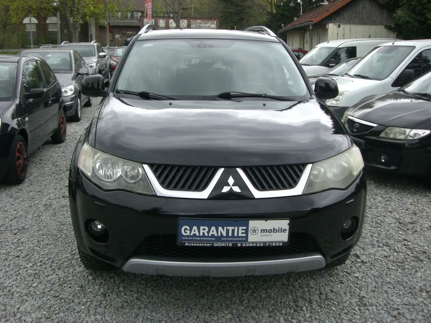 Mitsubishi Outlander 2.4 Intense 1.Hand,Klima&Automatik Schwarz - 2