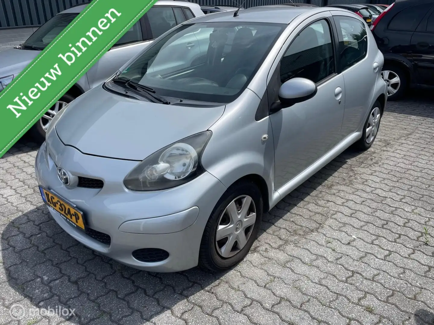 Toyota Aygo 1.0-12V Cool/Airco/ Grijs - 1