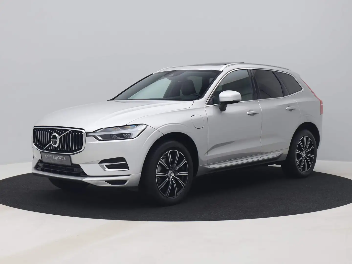 Volvo XC60 2.0 Recharge T6 AWD Inscription | STOELVENT. | H&K Grey - 1