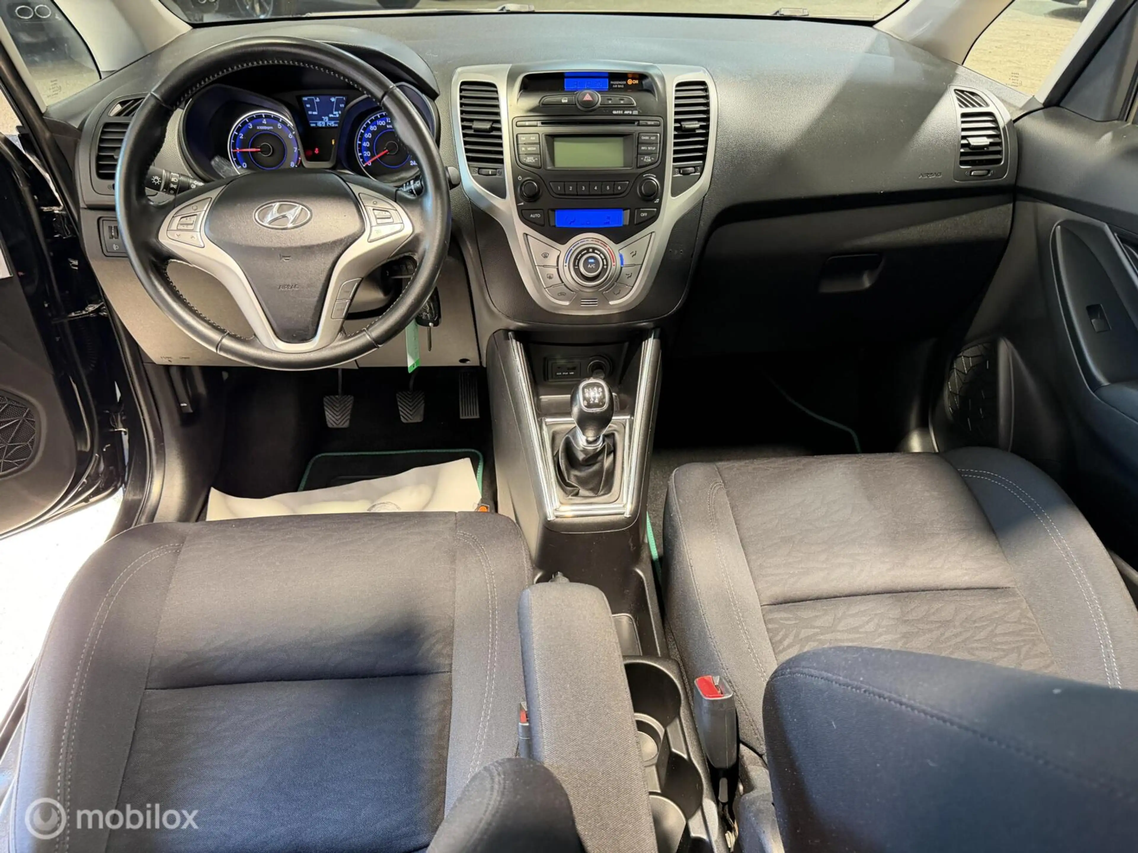Hyundai iX20 1.4i i-Light CLIMA/CRUISE/PANODAK/NAP/APK — photo 8