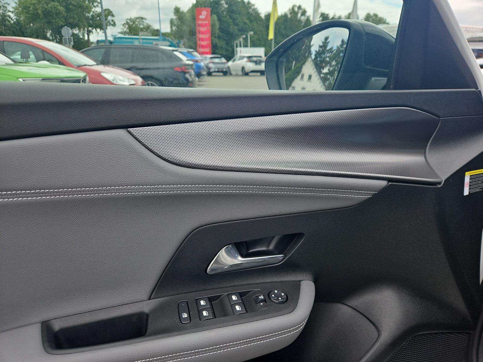 Opel Mokka E