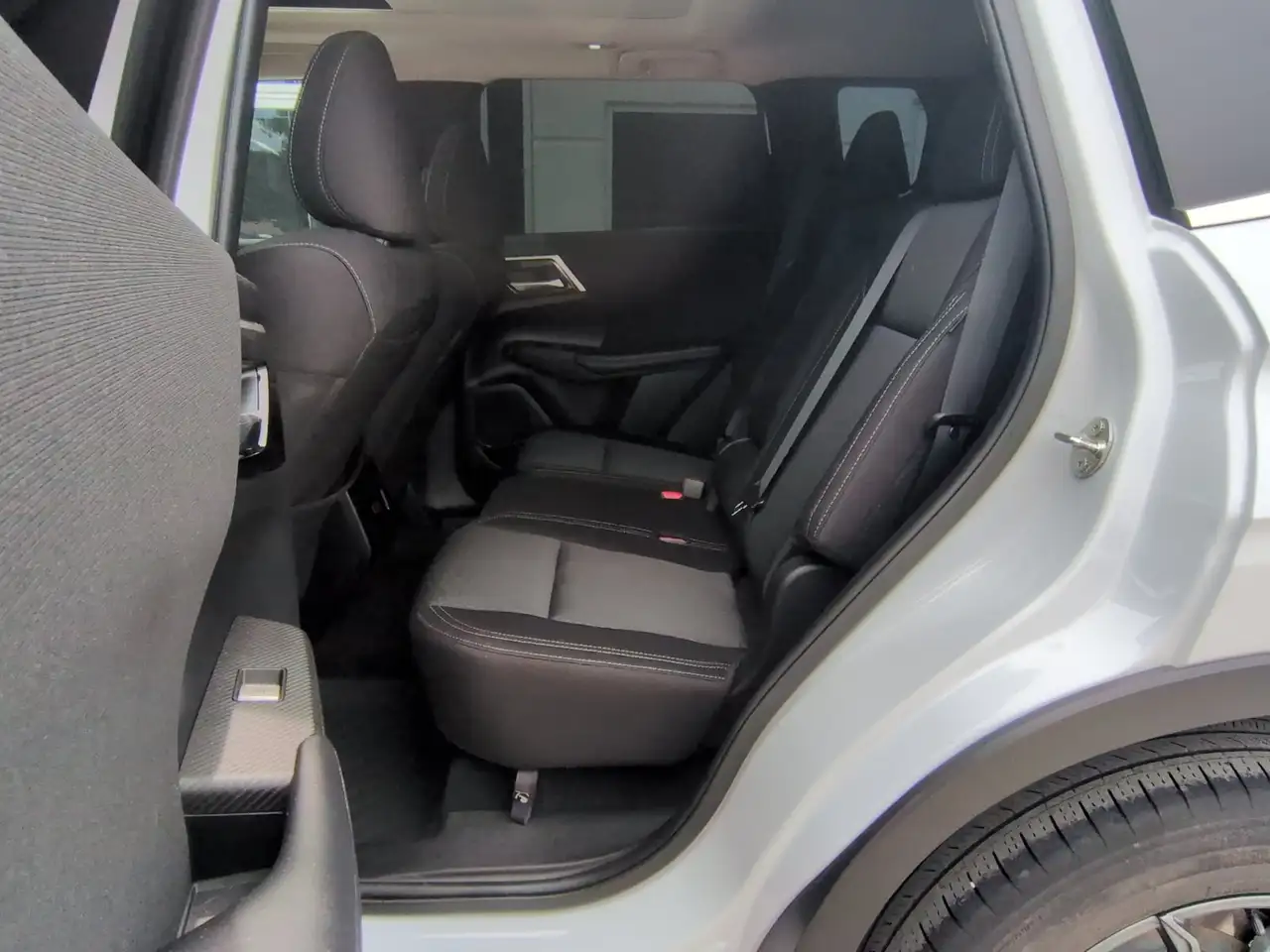 Mitsubishi Outlander снимка Mitsubishi Outlander