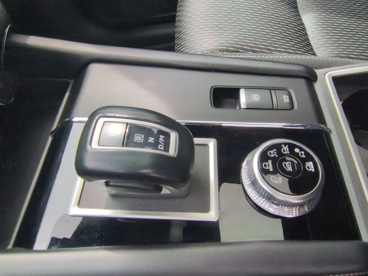 Mitsubishi Outlander снимка Mitsubishi Outlander