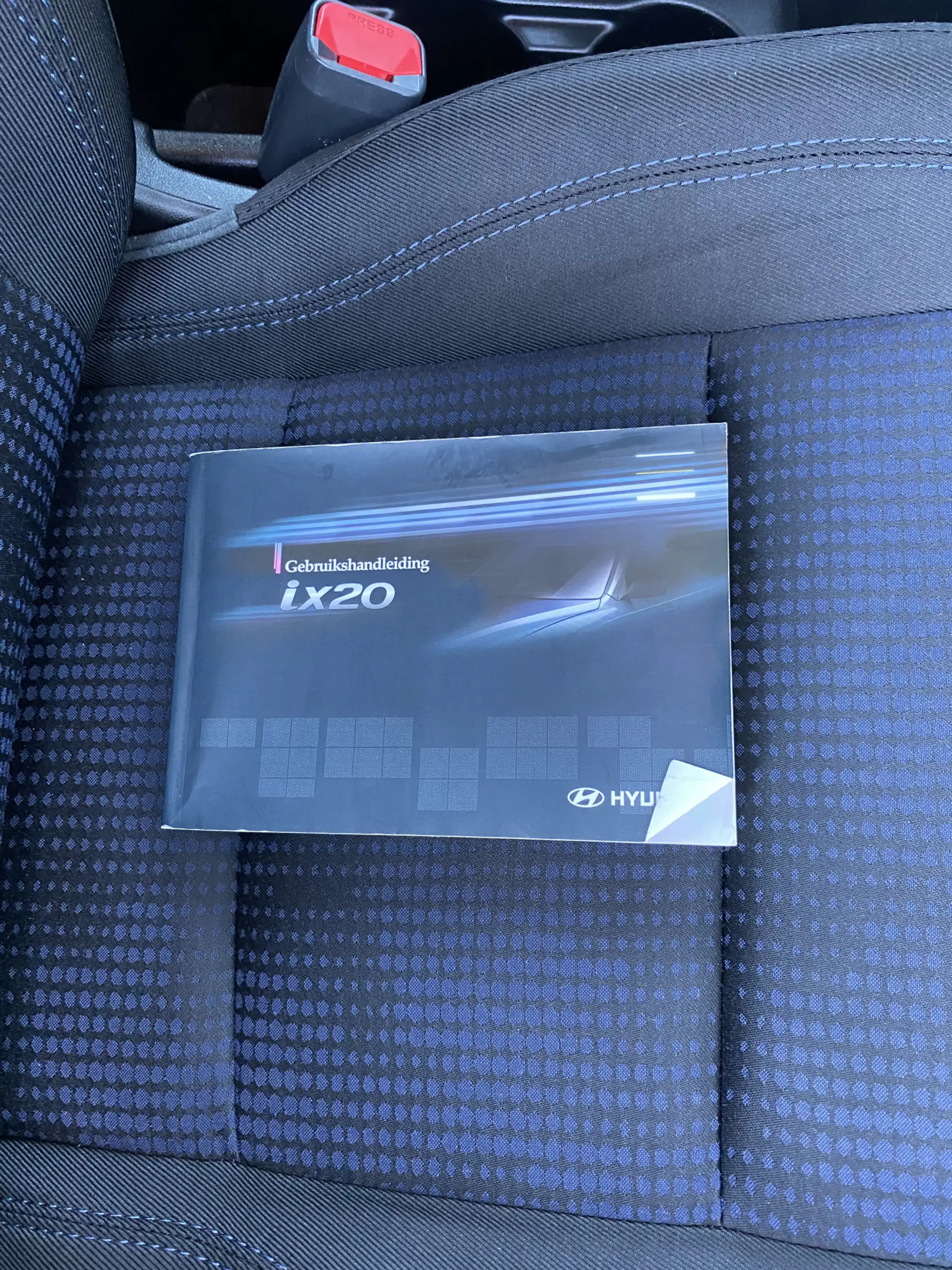 Hyundai iX20 1.4i i-Motion Lichtmetaal & Camera , Trekhaak — photo 29