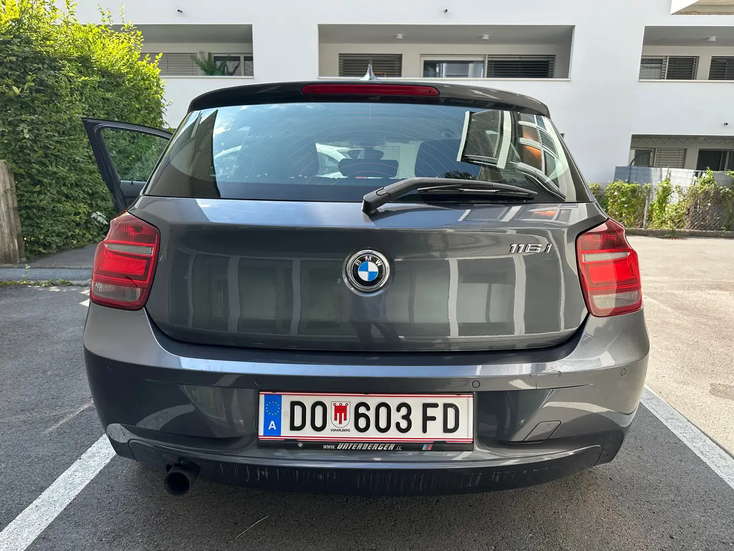 BMW 116 116i Grau - 2