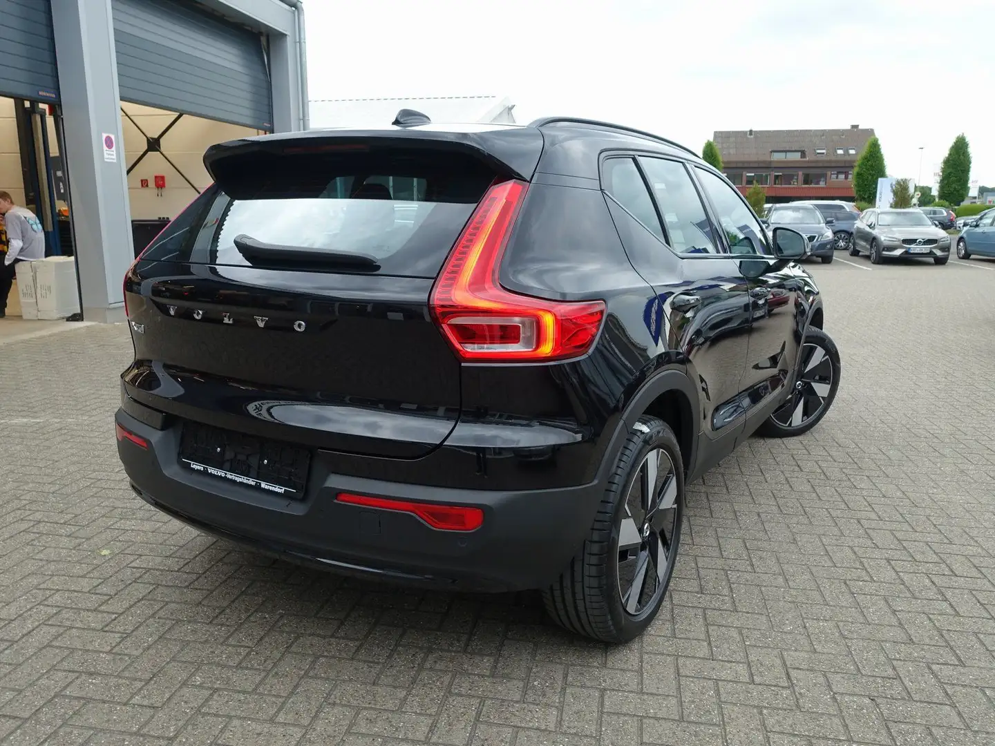 Volvo EX40 Plus, Single Motor, Elektrisch/Kamera/BLIS Fekete - 2