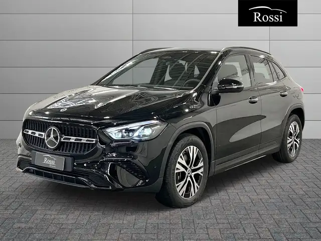 Mercedes-Benz GLA 180 d Automatic
